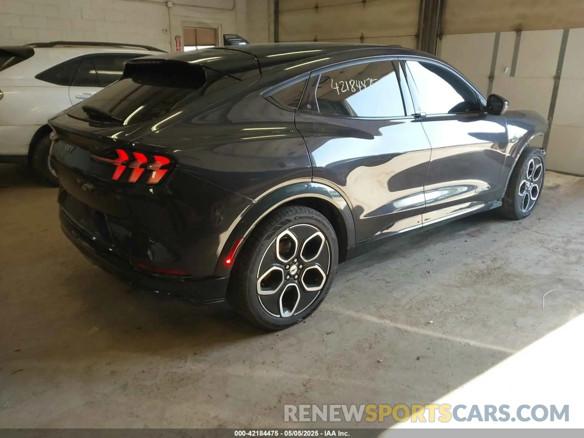 4 Photograph of a damaged car 3FMTK4SE1MME00977 FORD MUSTANG MACH-E 2021