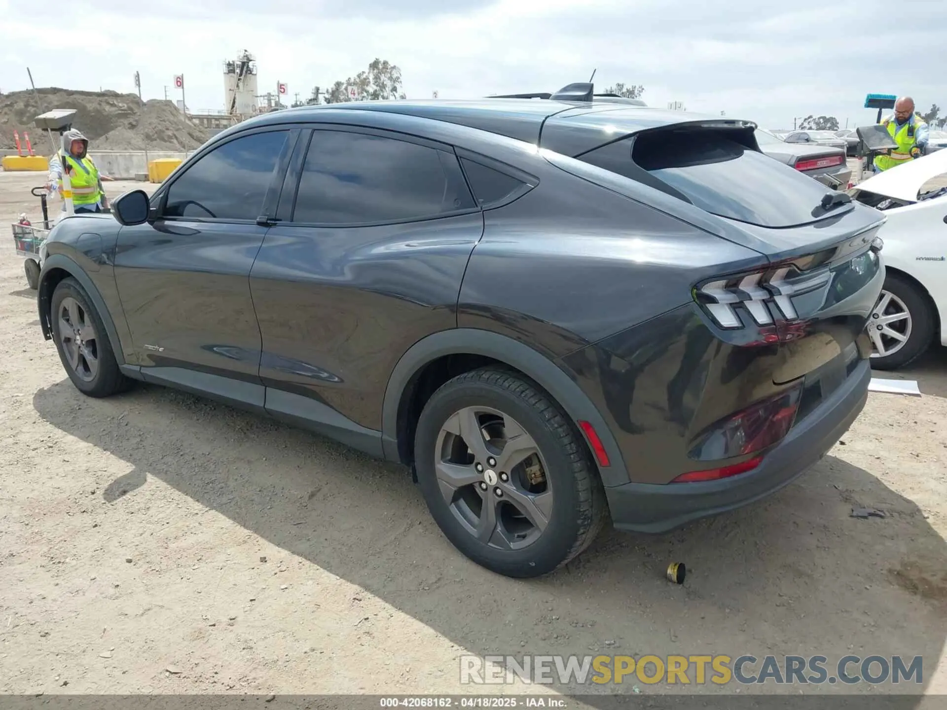 3 Photograph of a damaged car 3FMTK1RM3NMA14588 FORD MUSTANG MACH-E 2022