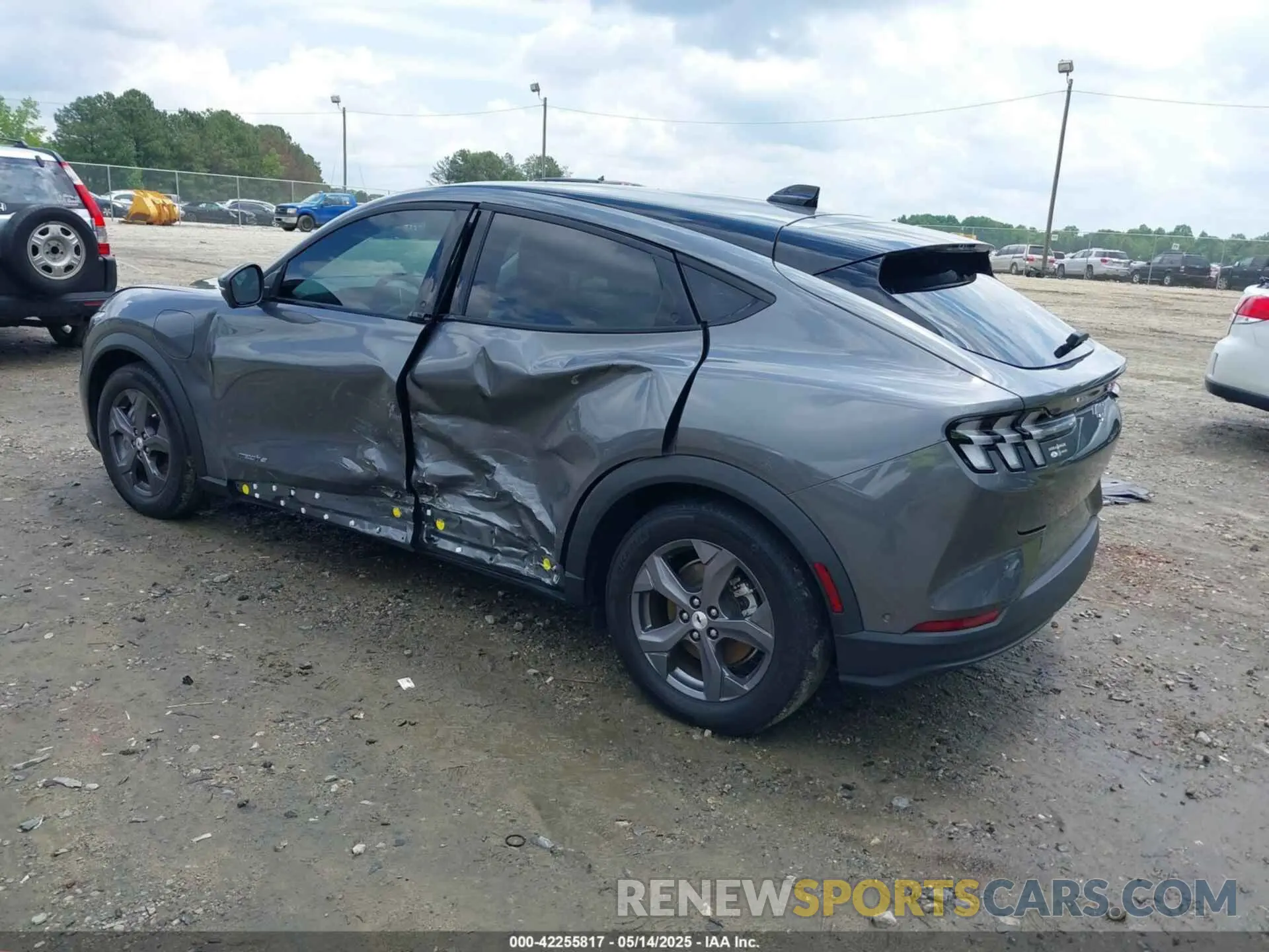 3 Photograph of a damaged car 3FMTK1R48PMA76491 FORD MUSTANG MACH-E 2023