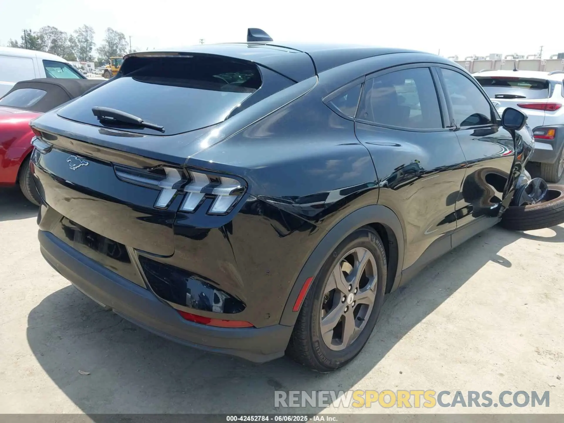 4 Фотография поврежденного автомобиля 3FMTK1RM5PMA46204 FORD MUSTANG MACH-E 2023