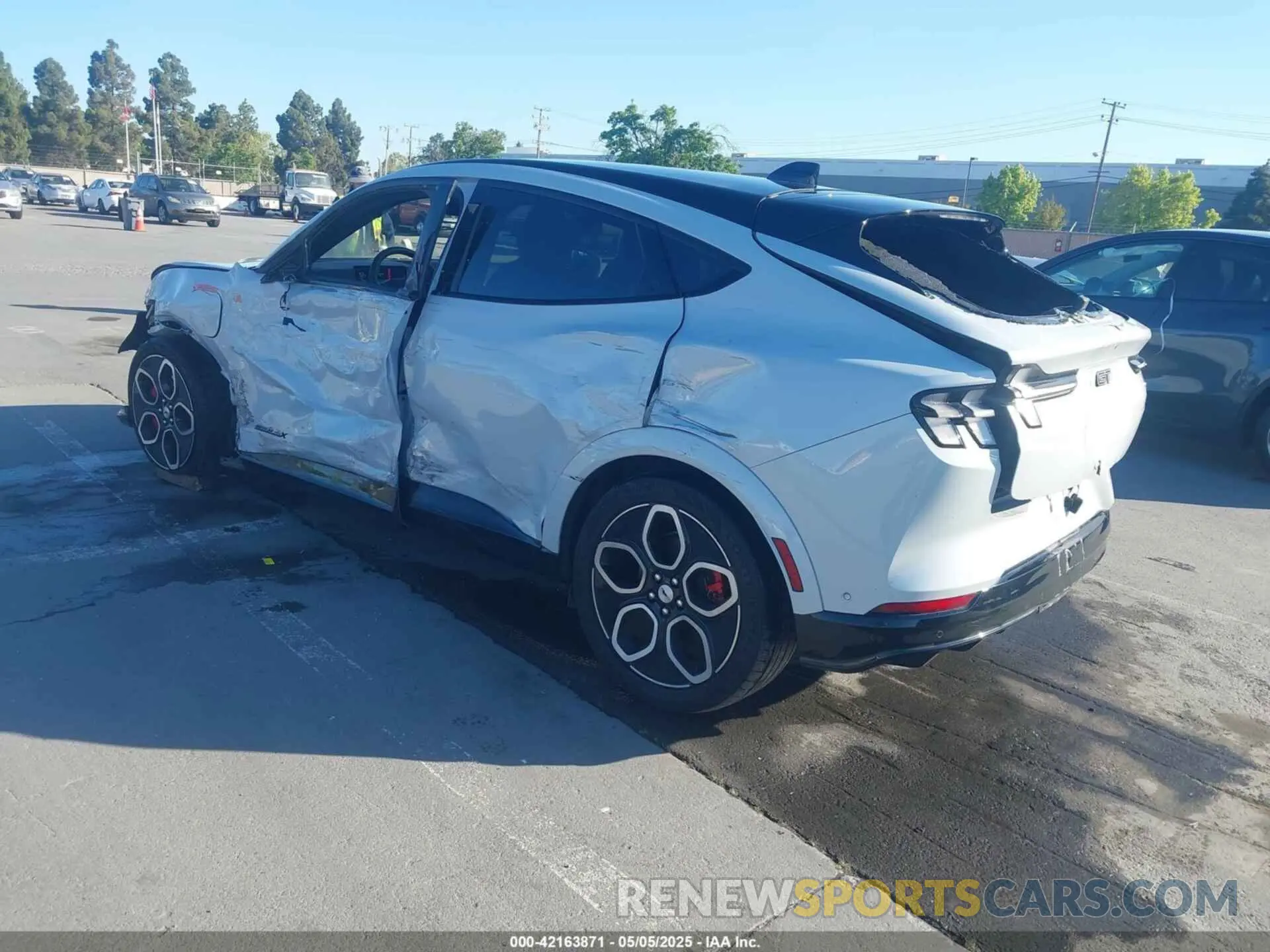 3 Photograph of a damaged car 3FMTK4SE4PMA54704 FORD MUSTANG MACH-E 2023