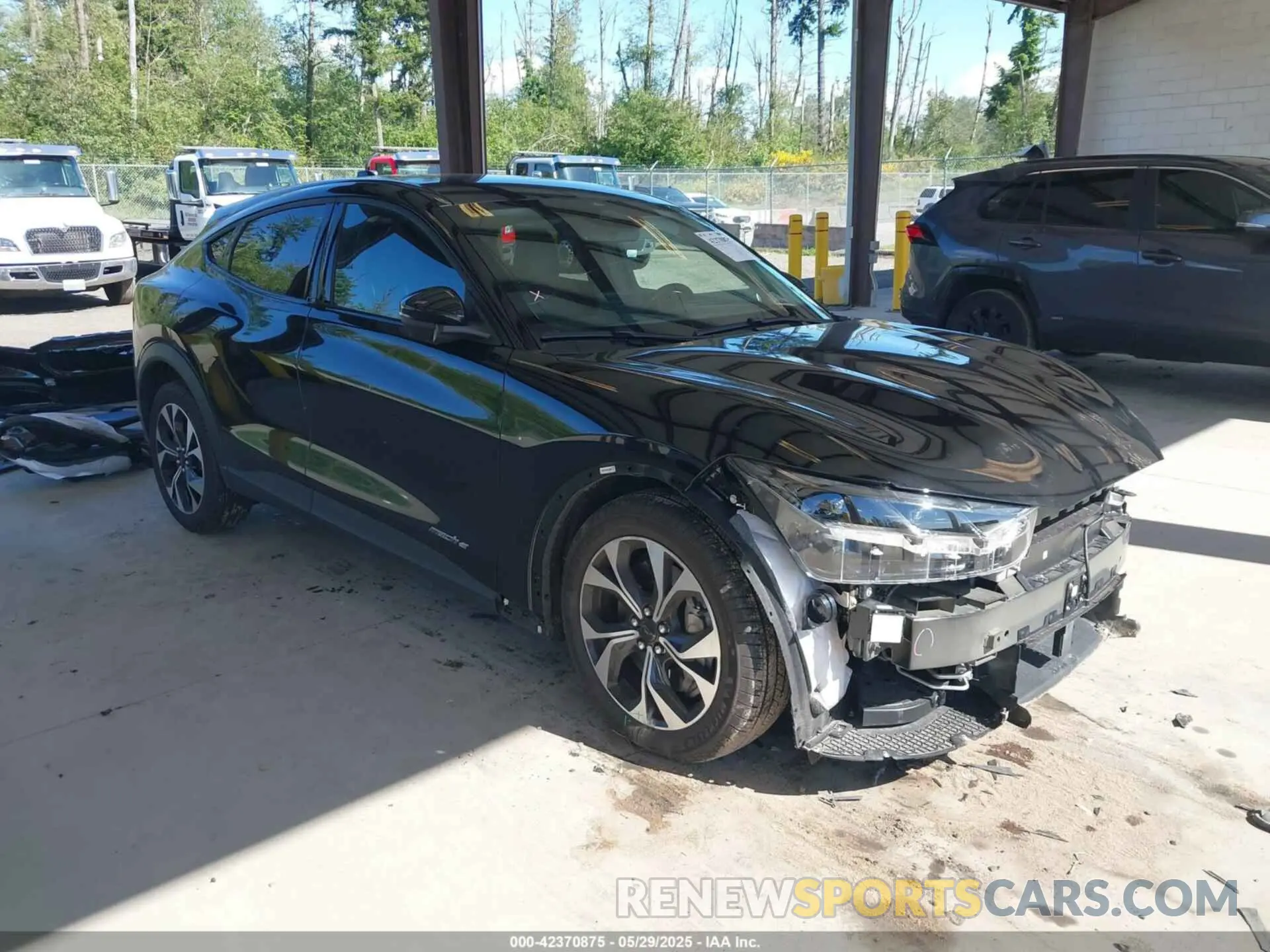 1 Photograph of a damaged car 3FMTK1R46RMA23887 FORD MUSTANG MACH-E 2024