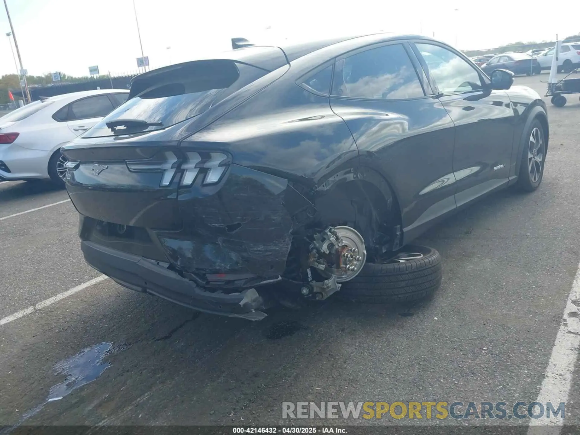 4 Photograph of a damaged car 3FMTK1SU7RMA39672 FORD MUSTANG MACH-E 2024