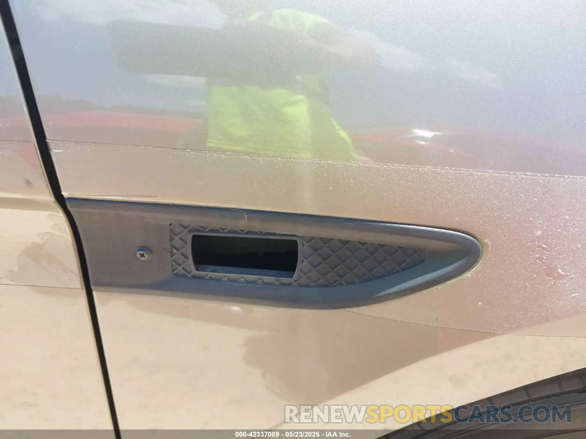 12 Photograph of a damaged car 1FAHP2MK0KG107863 FORD POLICE INTERCEPTOR 2019