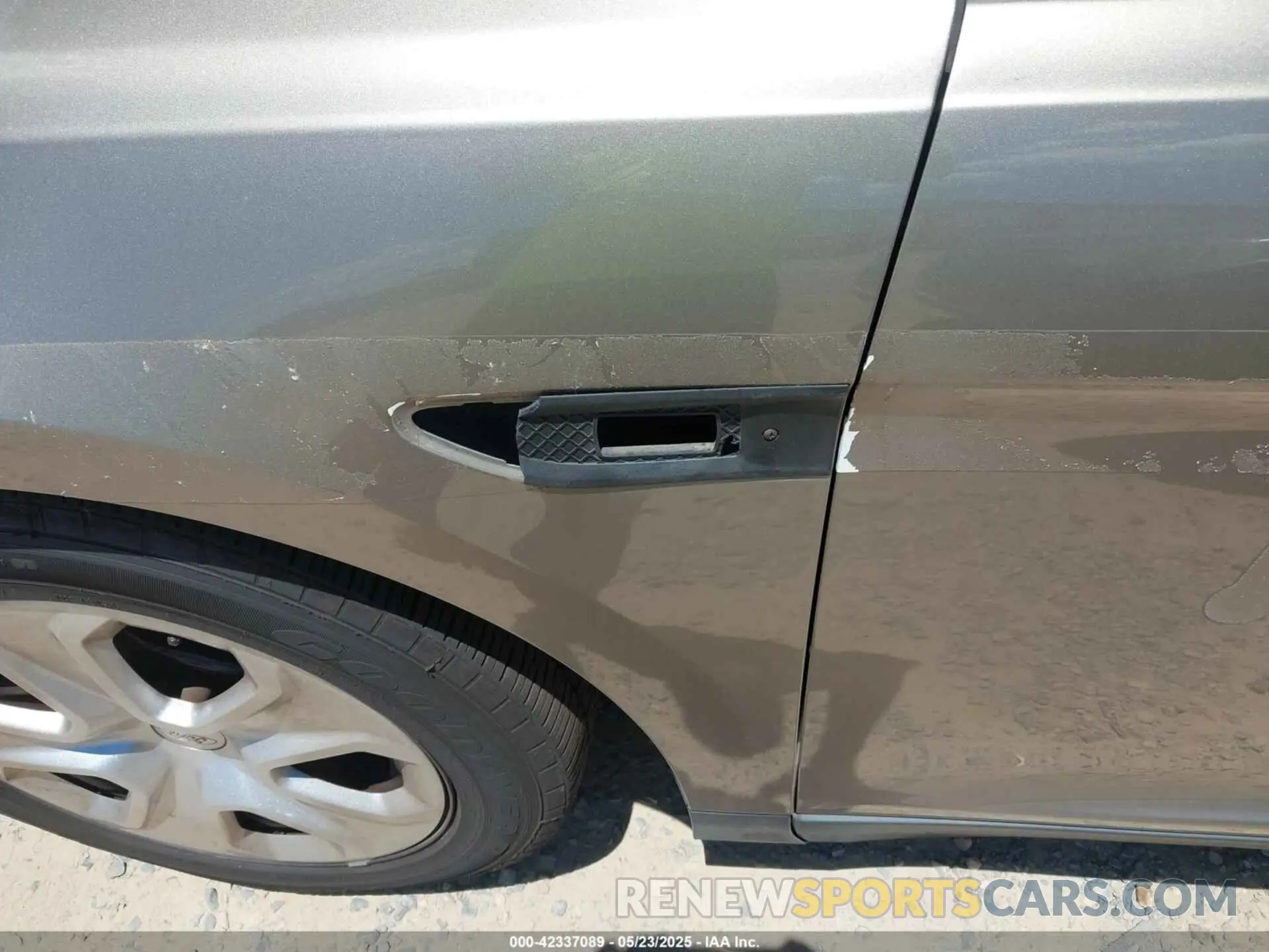 6 Photograph of a damaged car 1FAHP2MK0KG107863 FORD POLICE INTERCEPTOR 2019