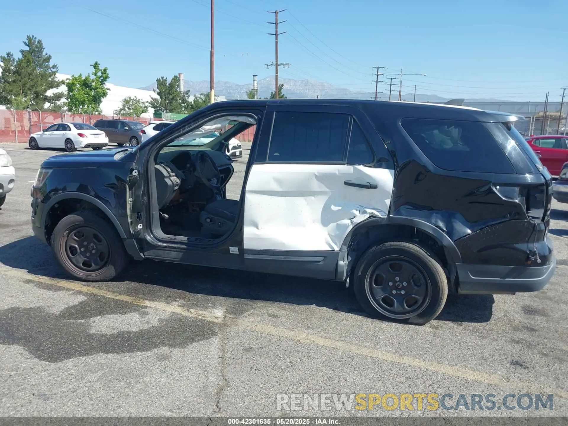 15 Photograph of a damaged car 1FM5K8AR8KGB55137 FORD POLICE INTERCEPTOR 2019
