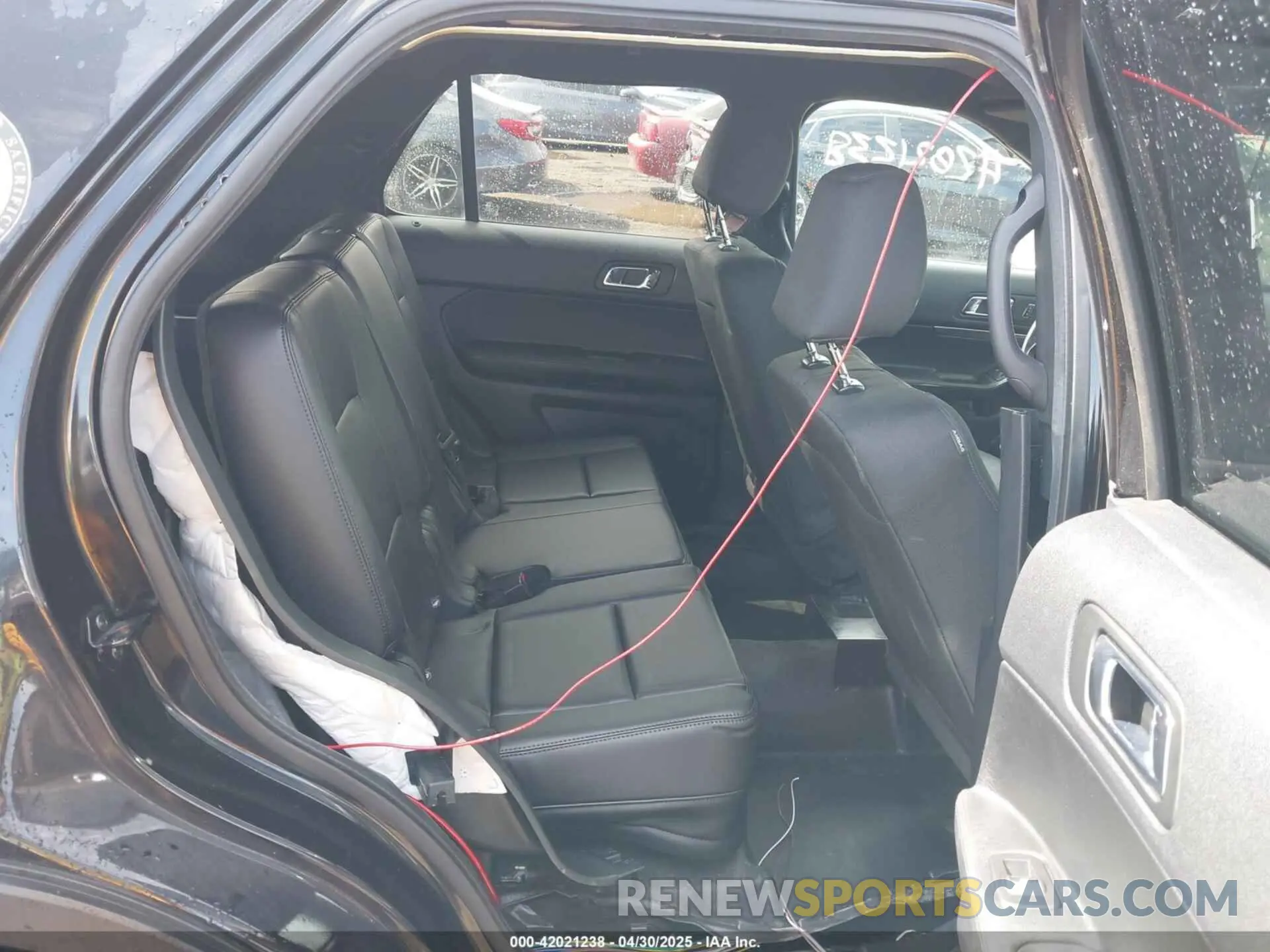 8 Photograph of a damaged car 1FM5K8ARXKGB45547 FORD POLICE INTERCEPTOR 2019