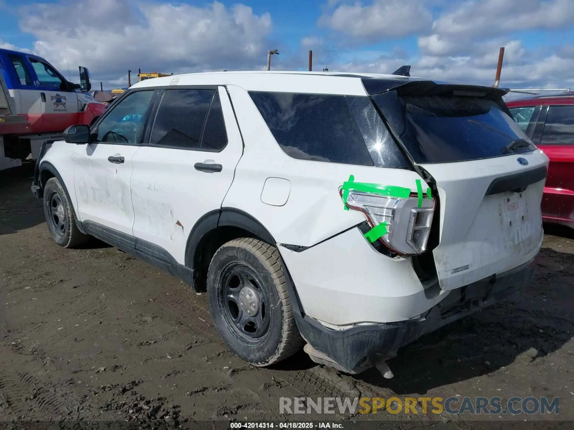 3 Photograph of a damaged car 1FM5K8AB2LGA83906 FORD POLICE INTERCEPTOR 2020