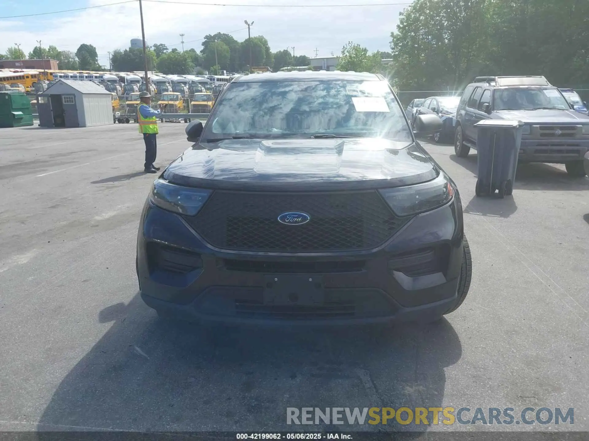 11 Photograph of a damaged car 1FM5K8AB4LGC36611 FORD POLICE INTERCEPTOR 2020