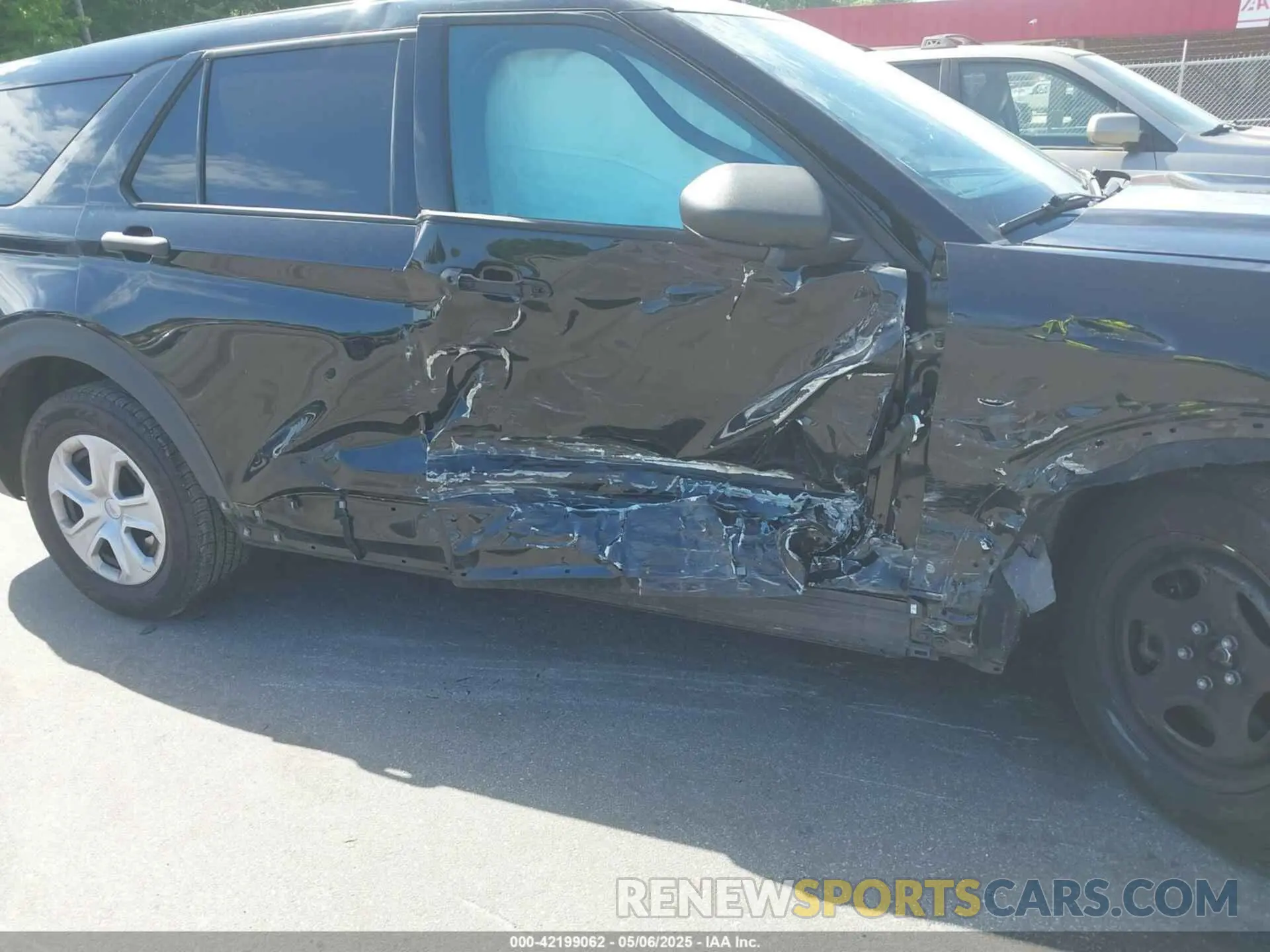 6 Photograph of a damaged car 1FM5K8AB4LGC36611 FORD POLICE INTERCEPTOR 2020