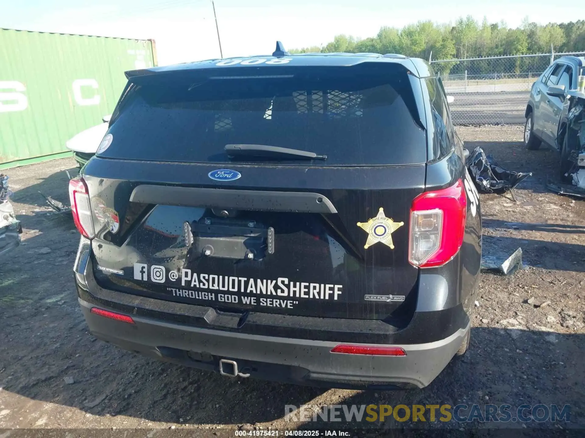 16 Photograph of a damaged car 1FM5K8AB7LGD18218 FORD POLICE INTERCEPTOR 2020