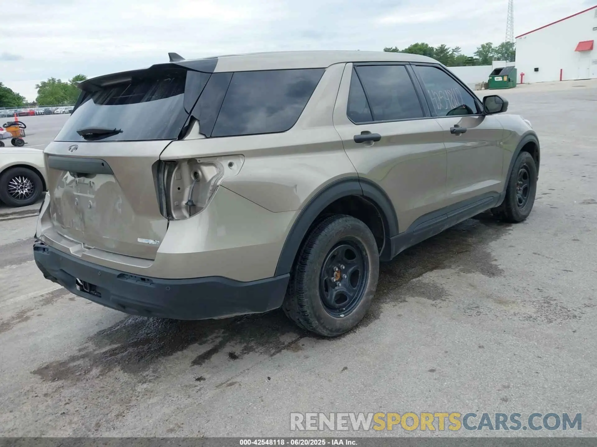4 Photograph of a damaged car 1FM5K8AB2MGA18314 FORD POLICE INTERCEPTOR 2021