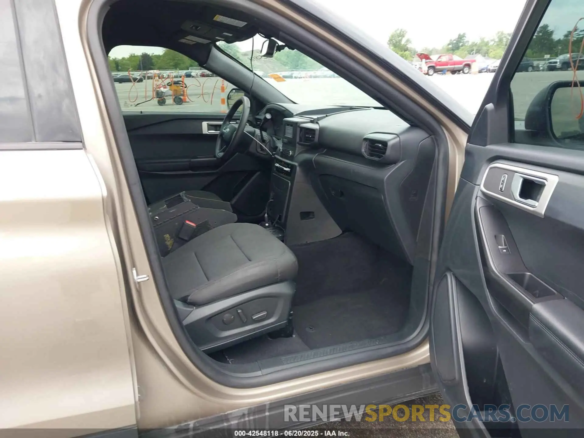 5 Photograph of a damaged car 1FM5K8AB2MGA18314 FORD POLICE INTERCEPTOR 2021