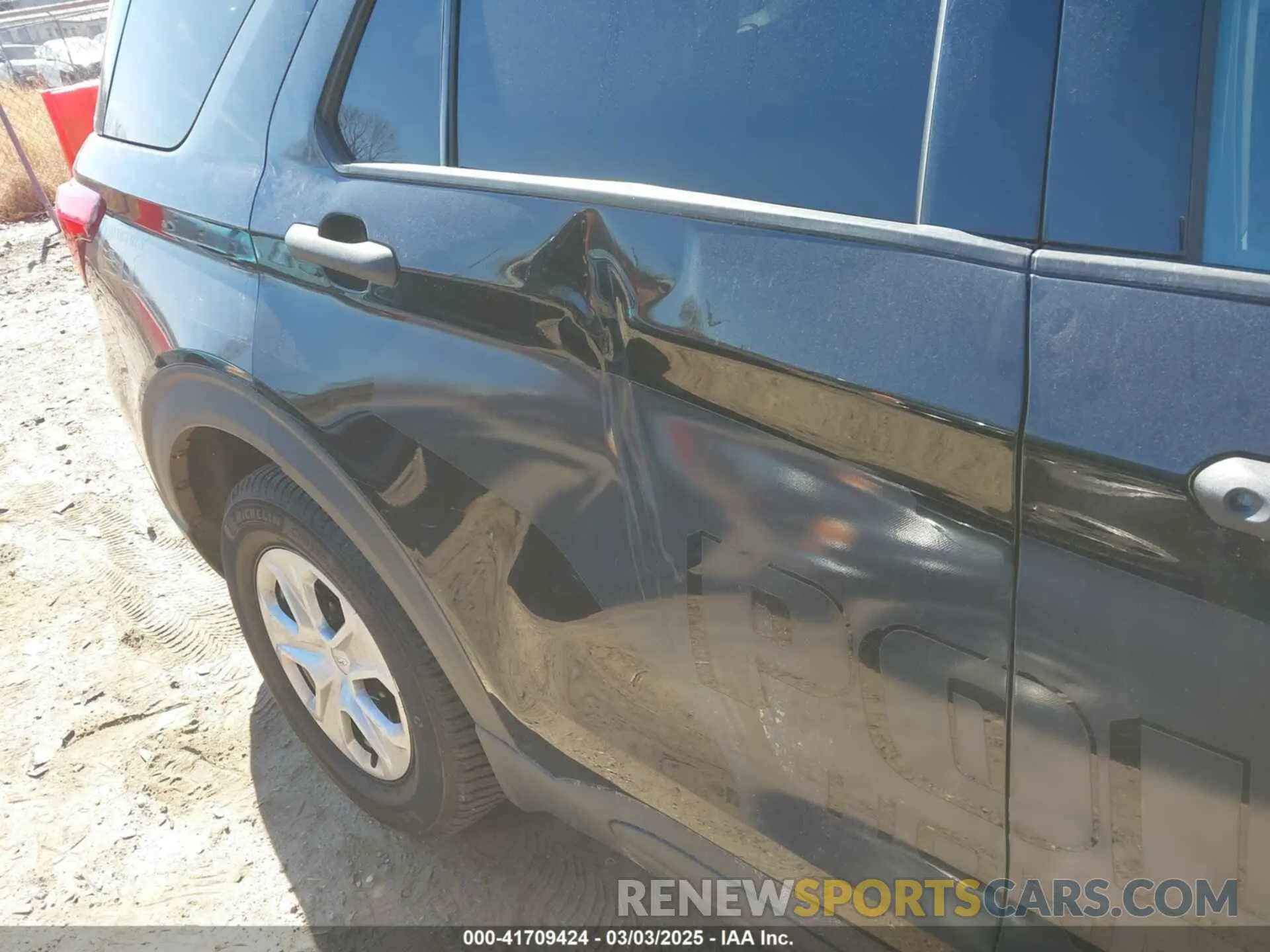 12 Photograph of a damaged car 1FM5K8AB4MGA17701 FORD POLICE INTERCEPTOR 2021