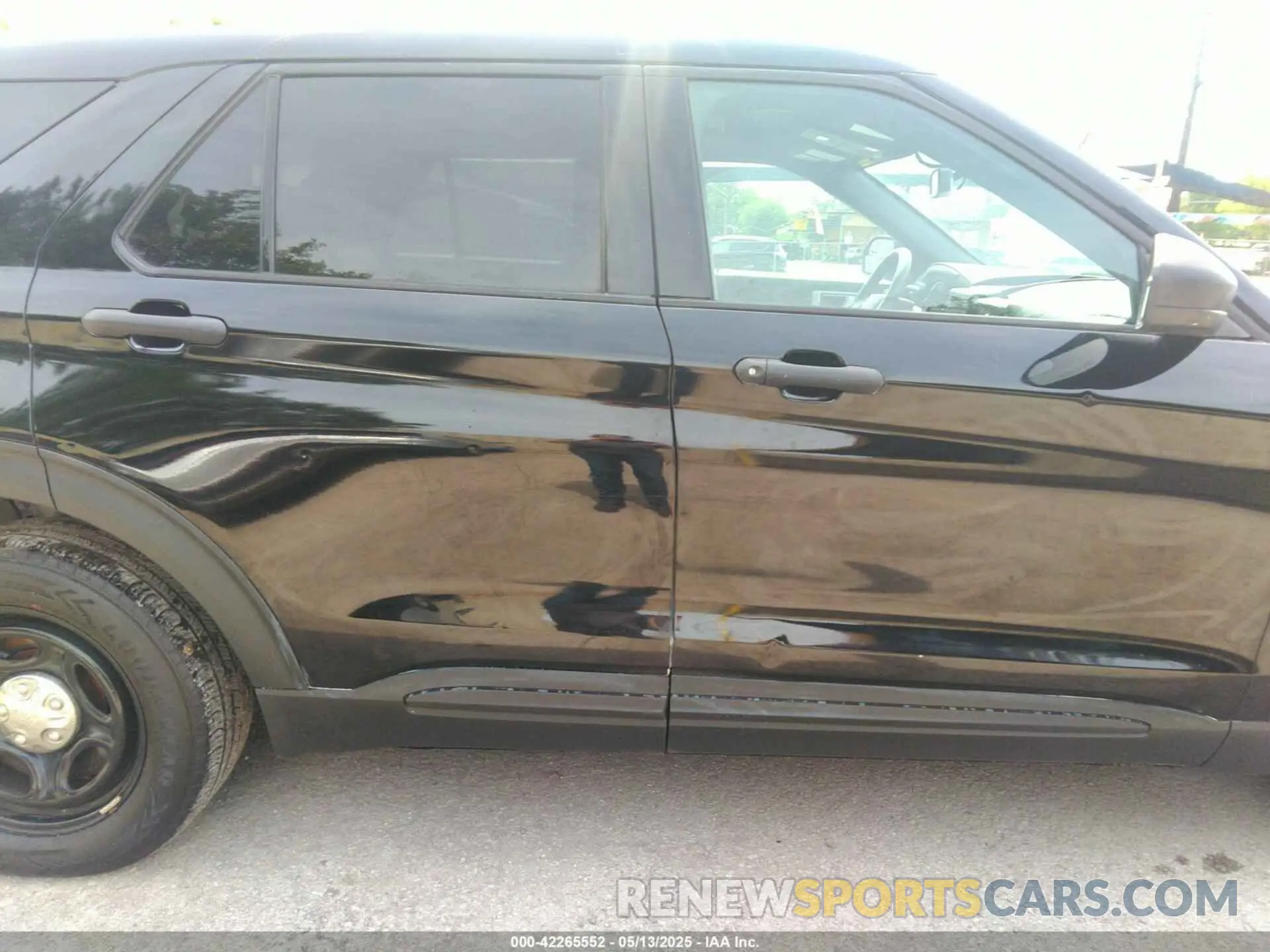 13 Photograph of a damaged car 1FM5K8AB6MGB46944 FORD POLICE INTERCEPTOR 2021