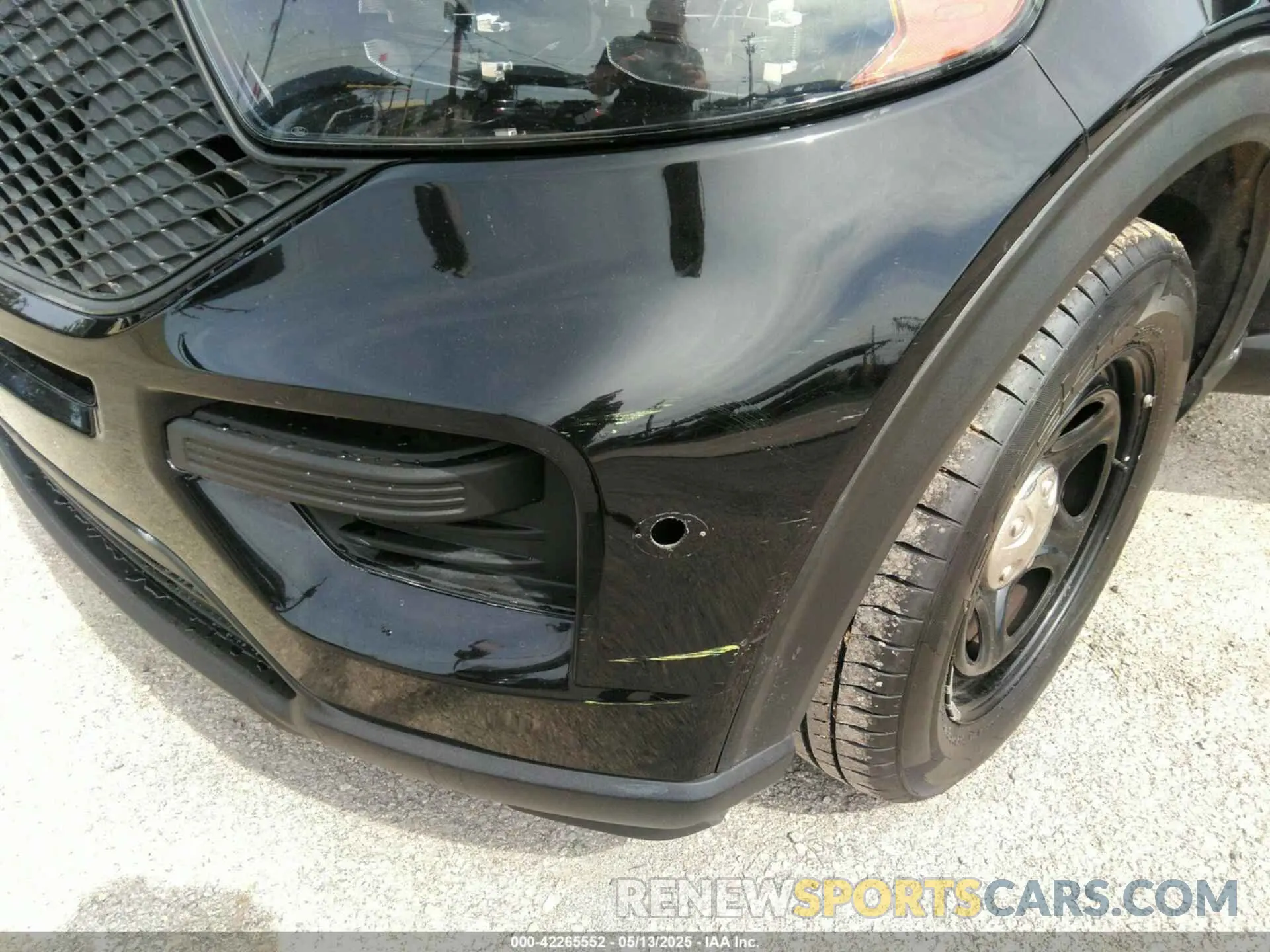 17 Photograph of a damaged car 1FM5K8AB6MGB46944 FORD POLICE INTERCEPTOR 2021