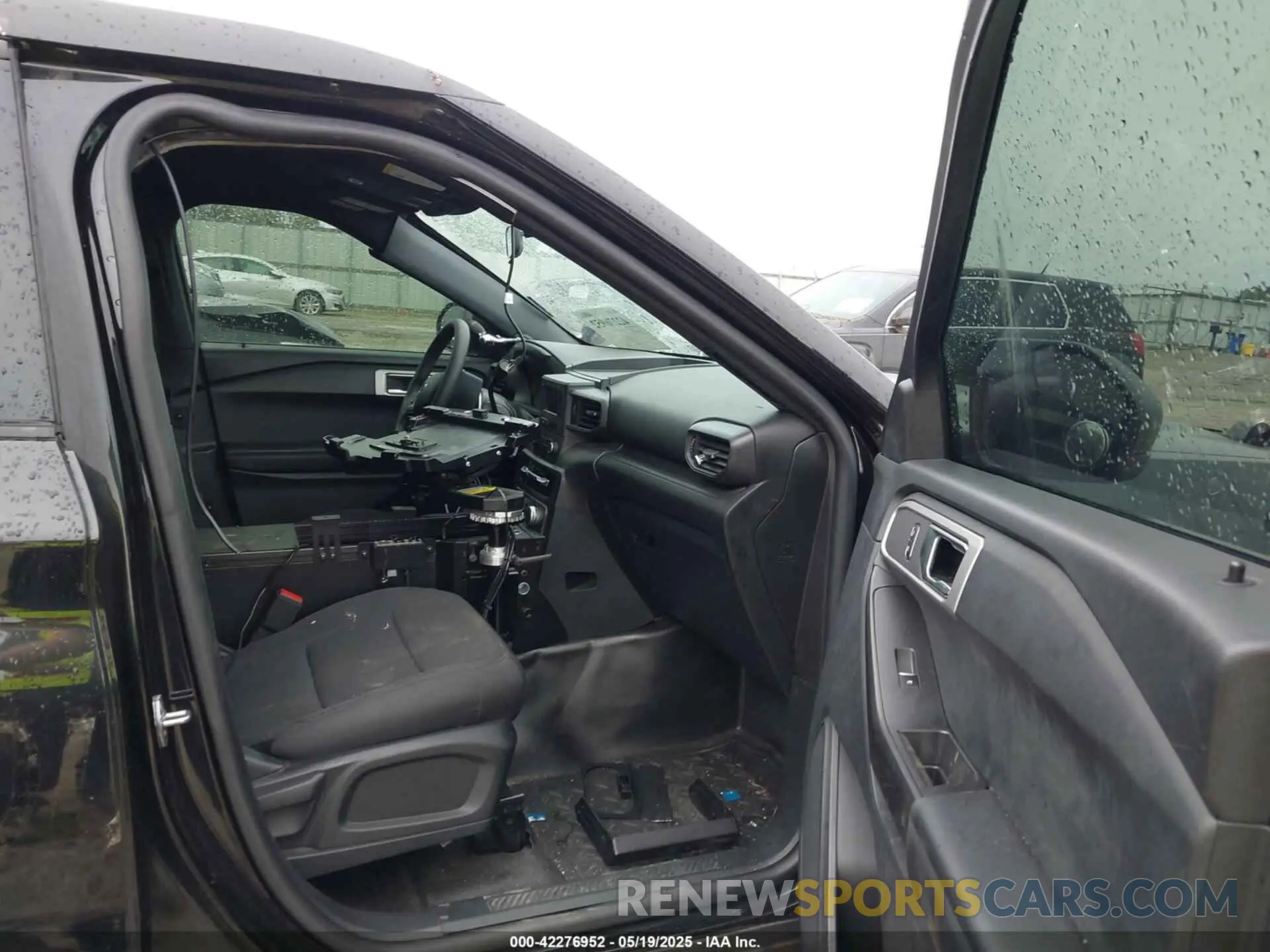 5 Photograph of a damaged car 1FM5K8AB6MGB98879 FORD POLICE INTERCEPTOR 2021