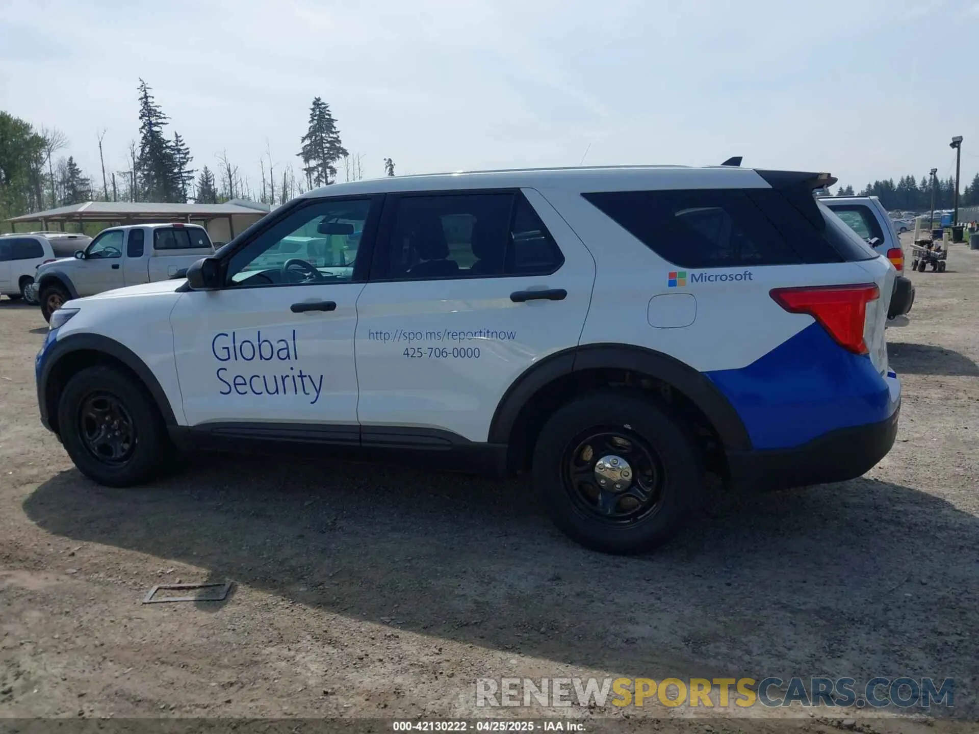 15 Photograph of a damaged car 1FM5K8AW5MNA05717 FORD POLICE INTERCEPTOR 2021