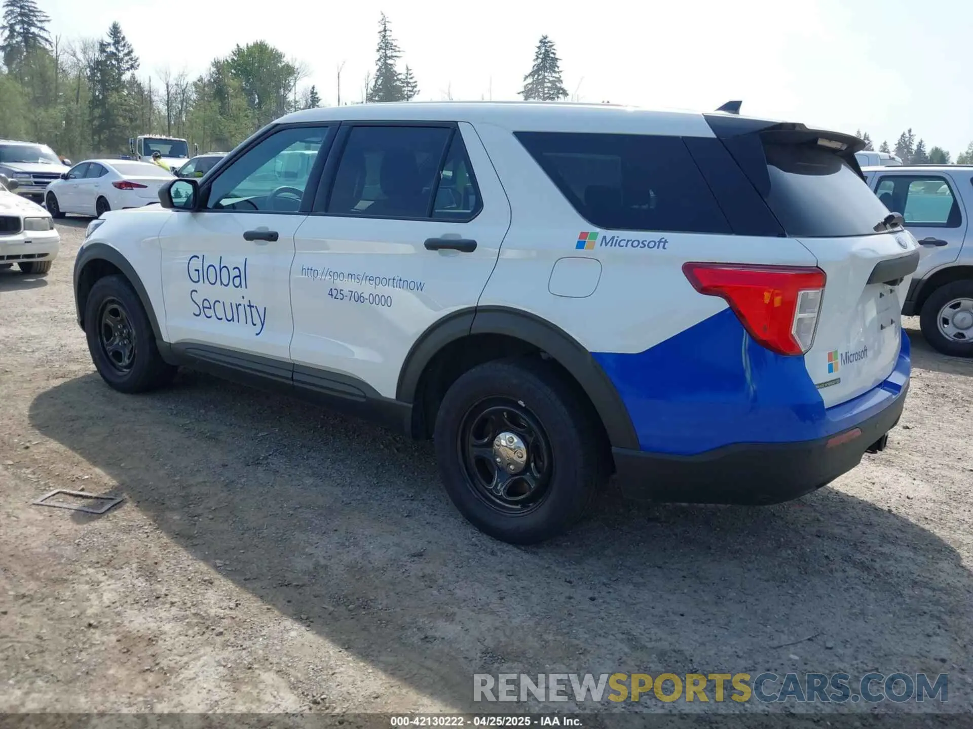 3 Photograph of a damaged car 1FM5K8AW5MNA05717 FORD POLICE INTERCEPTOR 2021