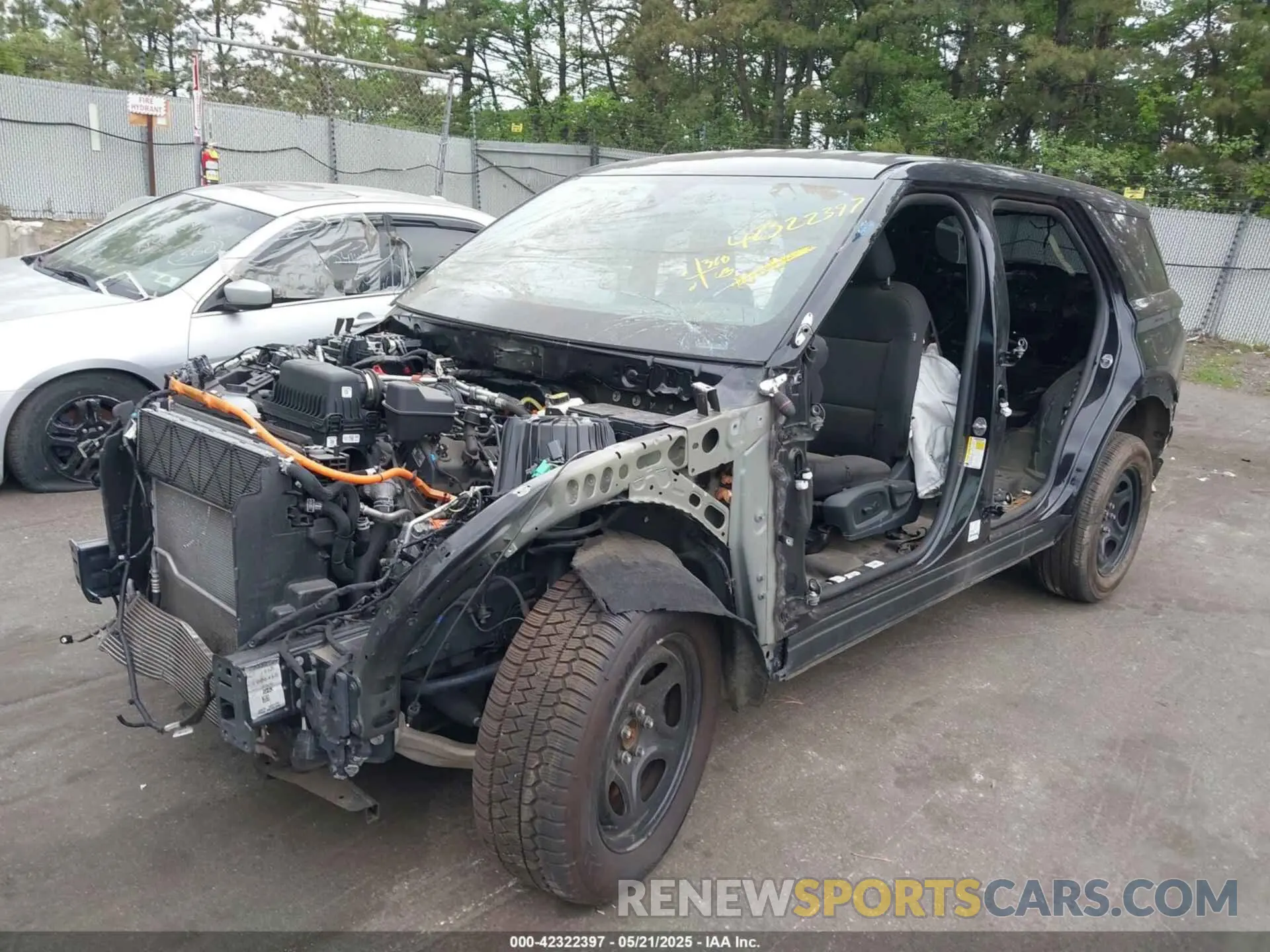 2 Photograph of a damaged car 1FM5K8AW9MNA01153 FORD POLICE INTERCEPTOR 2021