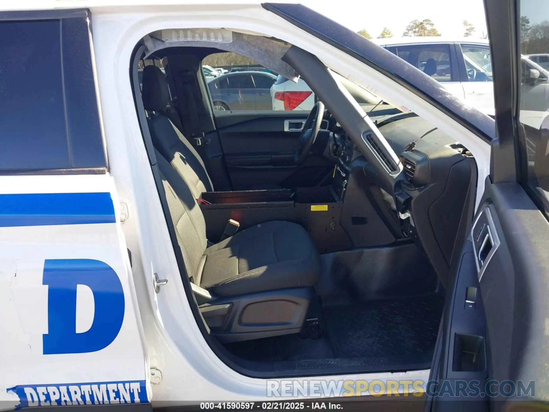 5 Фотография поврежденного автомобиля 1FM5K8AB1NGA40399 FORD POLICE INTERCEPTOR 2022