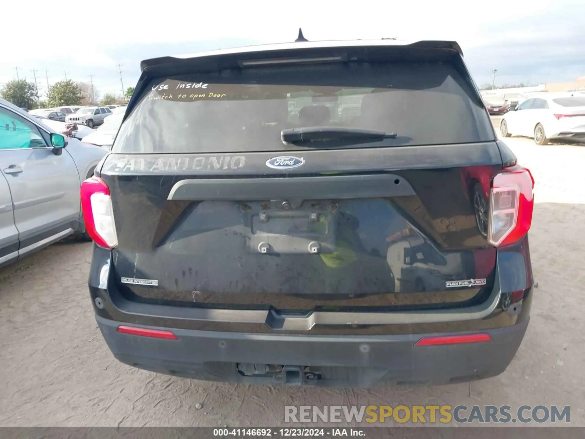 15 Photograph of a damaged car 1FM5K8AB3NGC23562 FORD POLICE INTERCEPTOR 2022