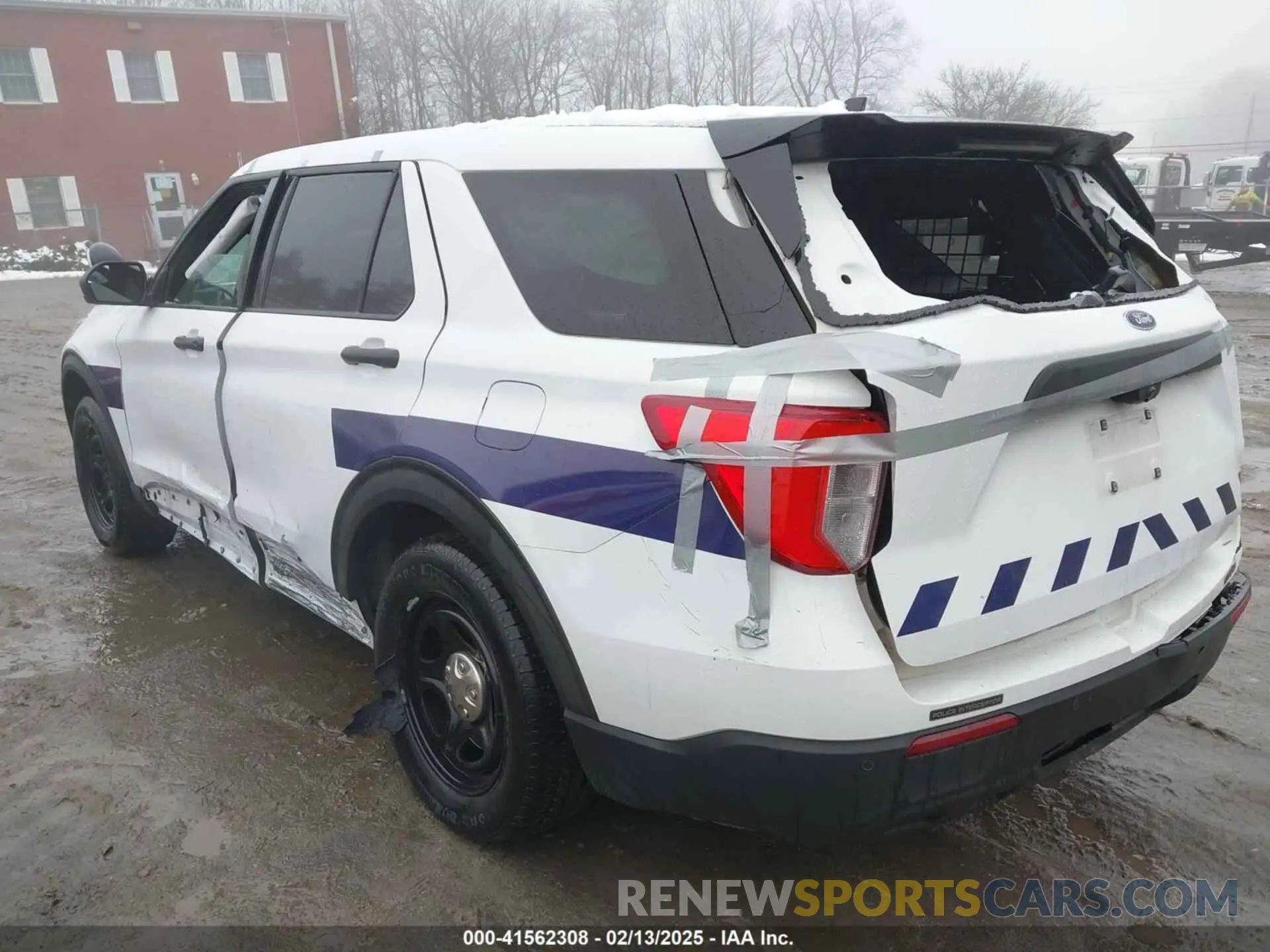 3 Фотография поврежденного автомобиля 1FM5K8AB5NGA54483 FORD POLICE INTERCEPTOR 2022