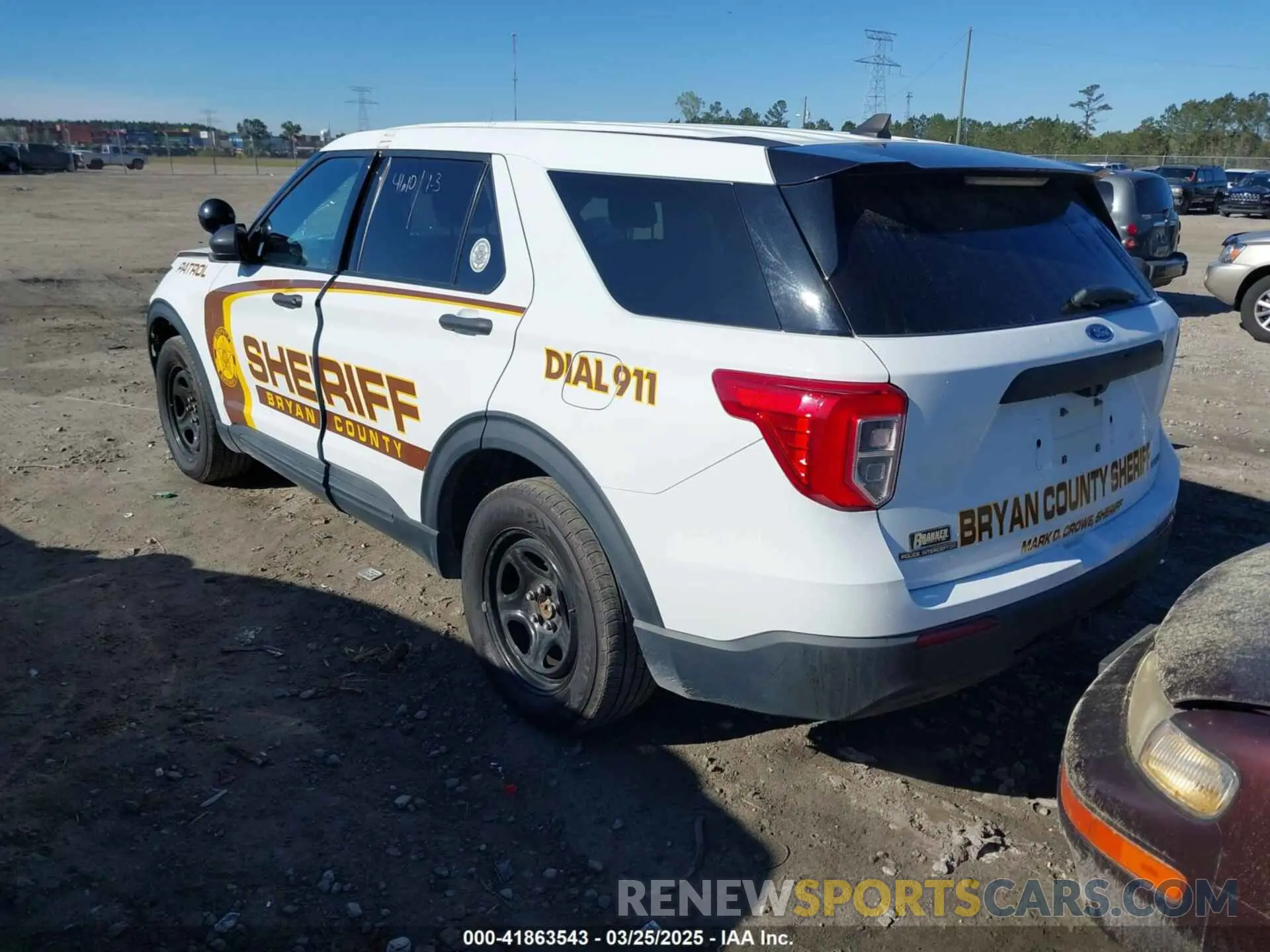 3 Фотография поврежденного автомобиля 1FM5K8AB6NGB71487 FORD POLICE INTERCEPTOR 2022