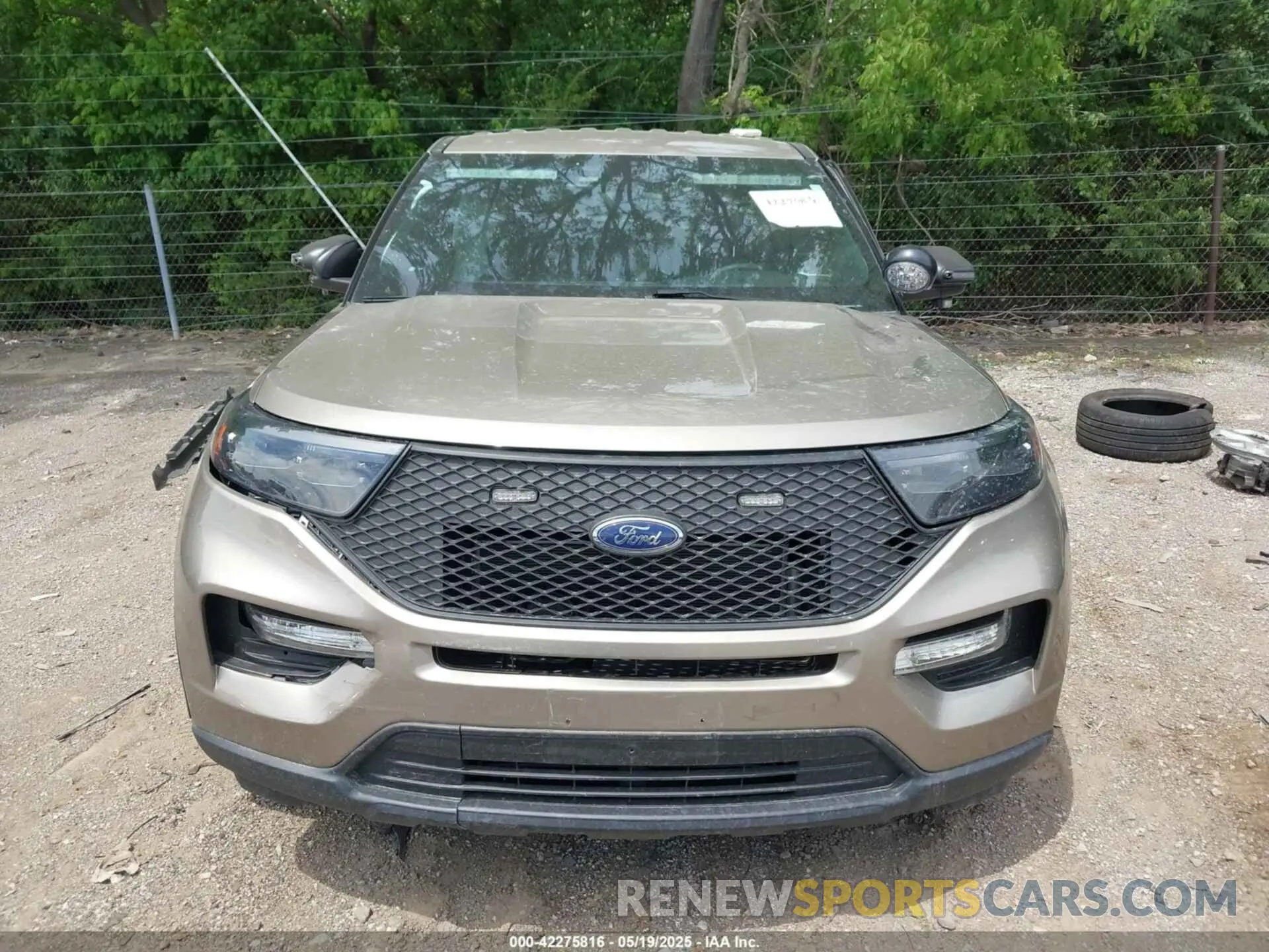 12 Photograph of a damaged car 1FM5K8AB7NGB33346 FORD POLICE INTERCEPTOR 2022