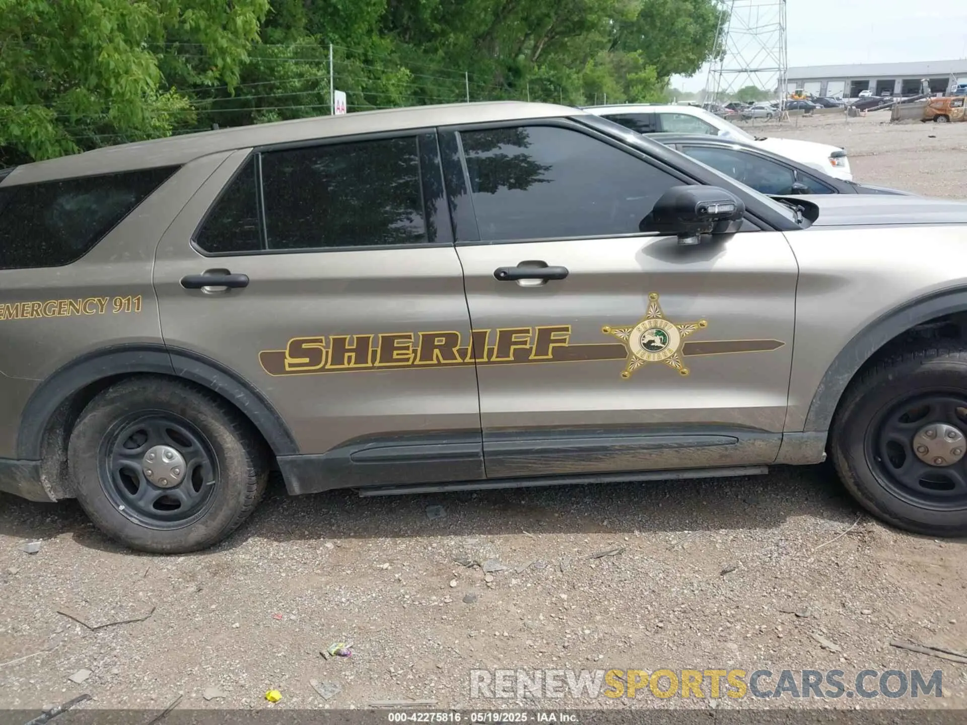 13 Photograph of a damaged car 1FM5K8AB7NGB33346 FORD POLICE INTERCEPTOR 2022