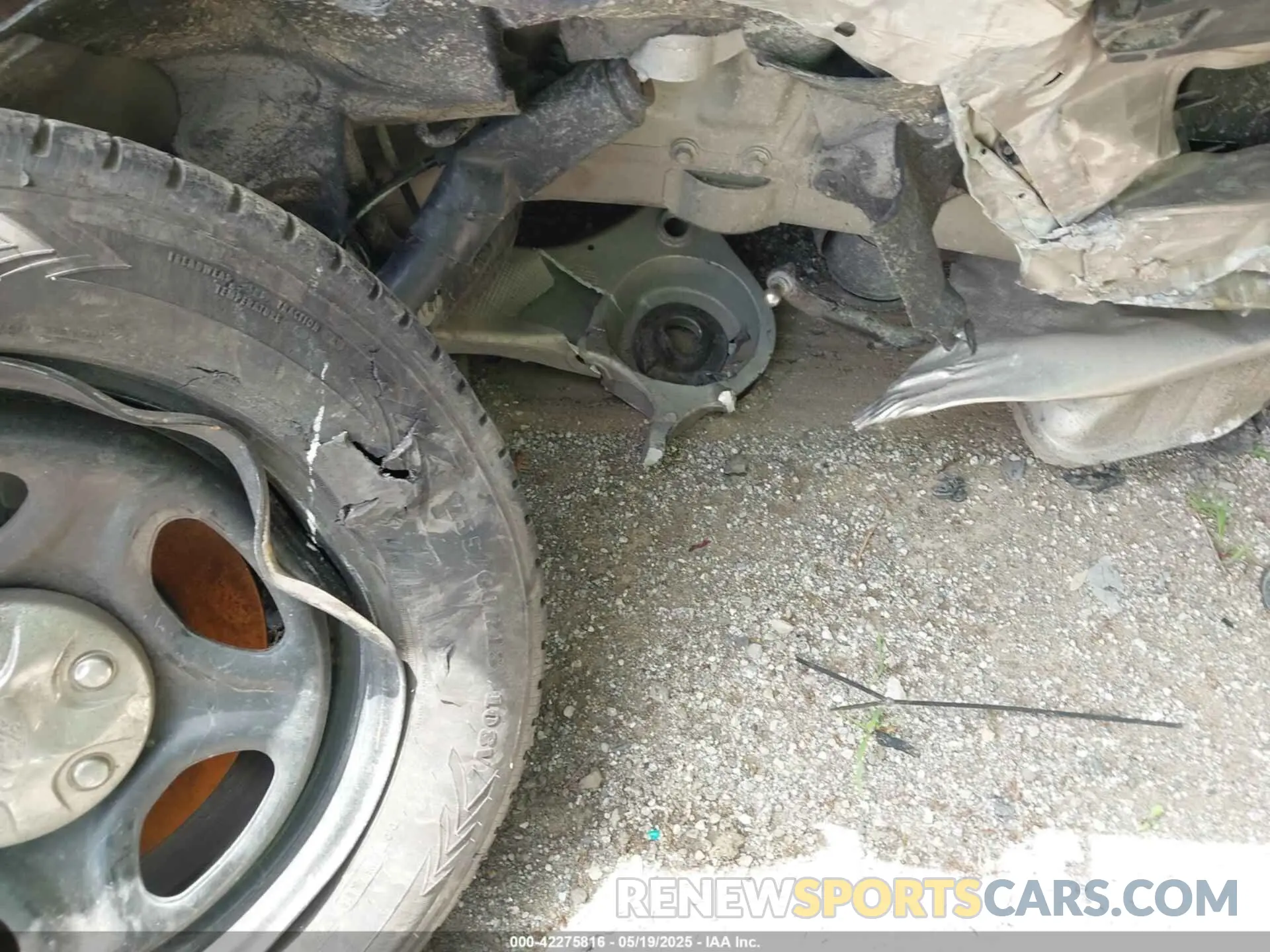 17 Photograph of a damaged car 1FM5K8AB7NGB33346 FORD POLICE INTERCEPTOR 2022