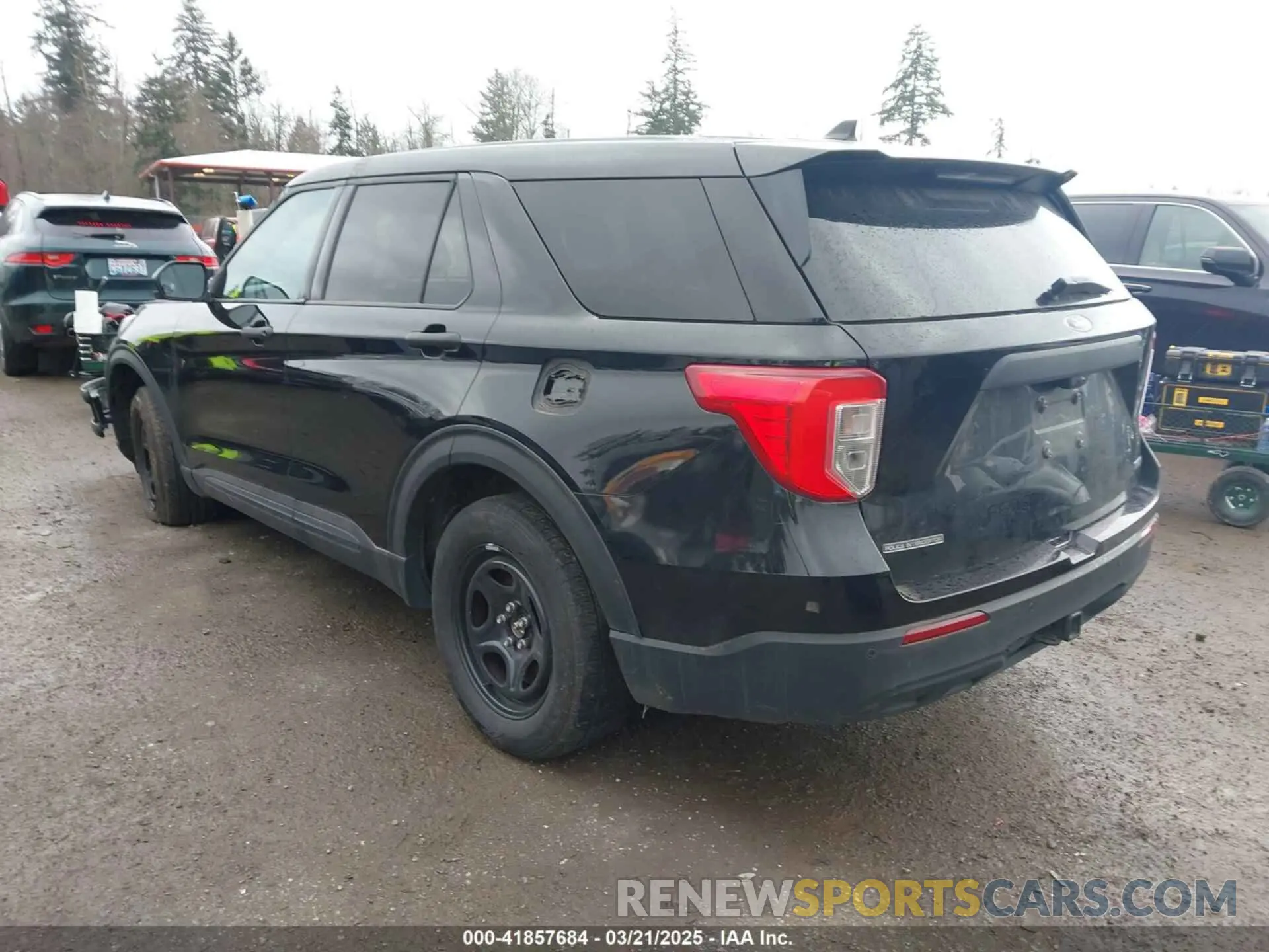 3 Photograph of a damaged car 1FM5K8AW2NNA08981 FORD POLICE INTERCEPTOR 2022