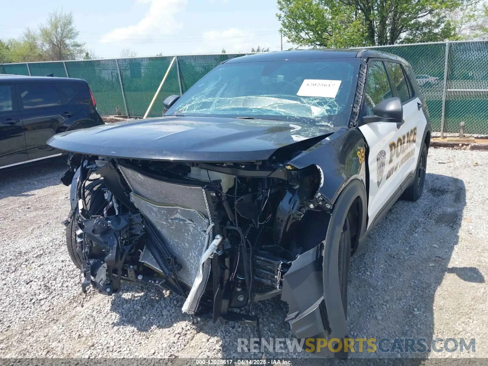 6 Фотография поврежденного автомобиля 1FM5K8AB3PGB15431 FORD POLICE INTERCEPTOR 2023