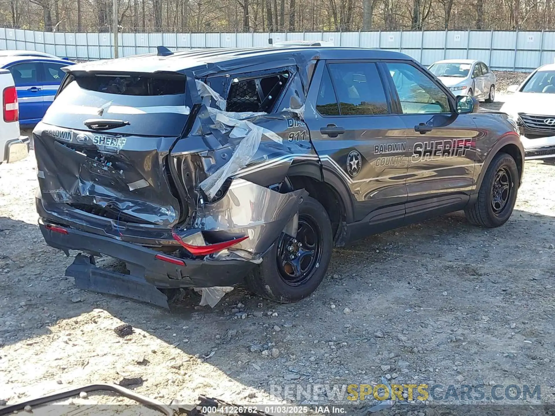 4 Photograph of a damaged car 1FM5K8AB4PGA62643 FORD POLICE INTERCEPTOR 2023