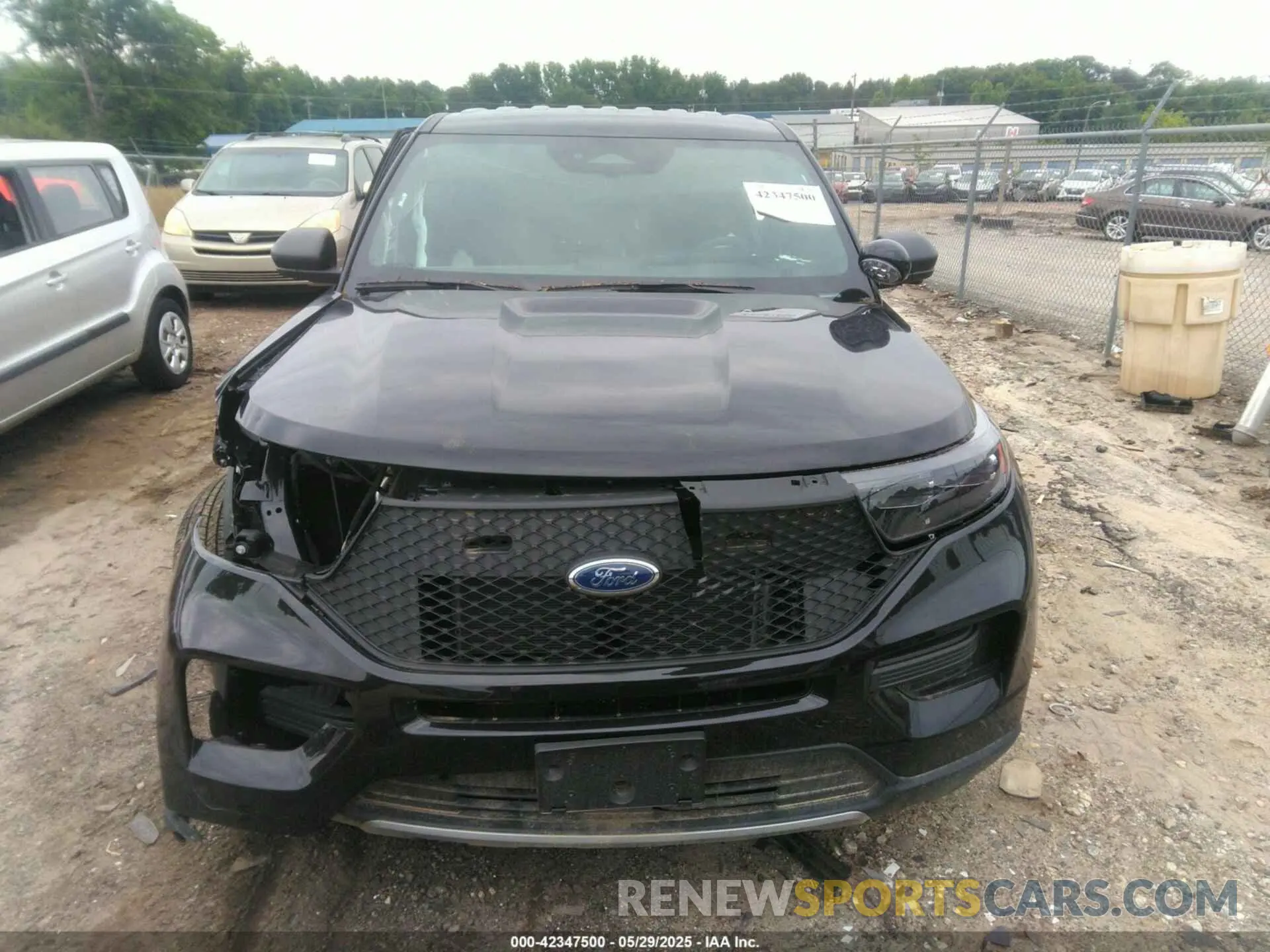 12 Photograph of a damaged car 1FM5K8ABXSGA57374 FORD POLICE INTERCEPTOR 2025