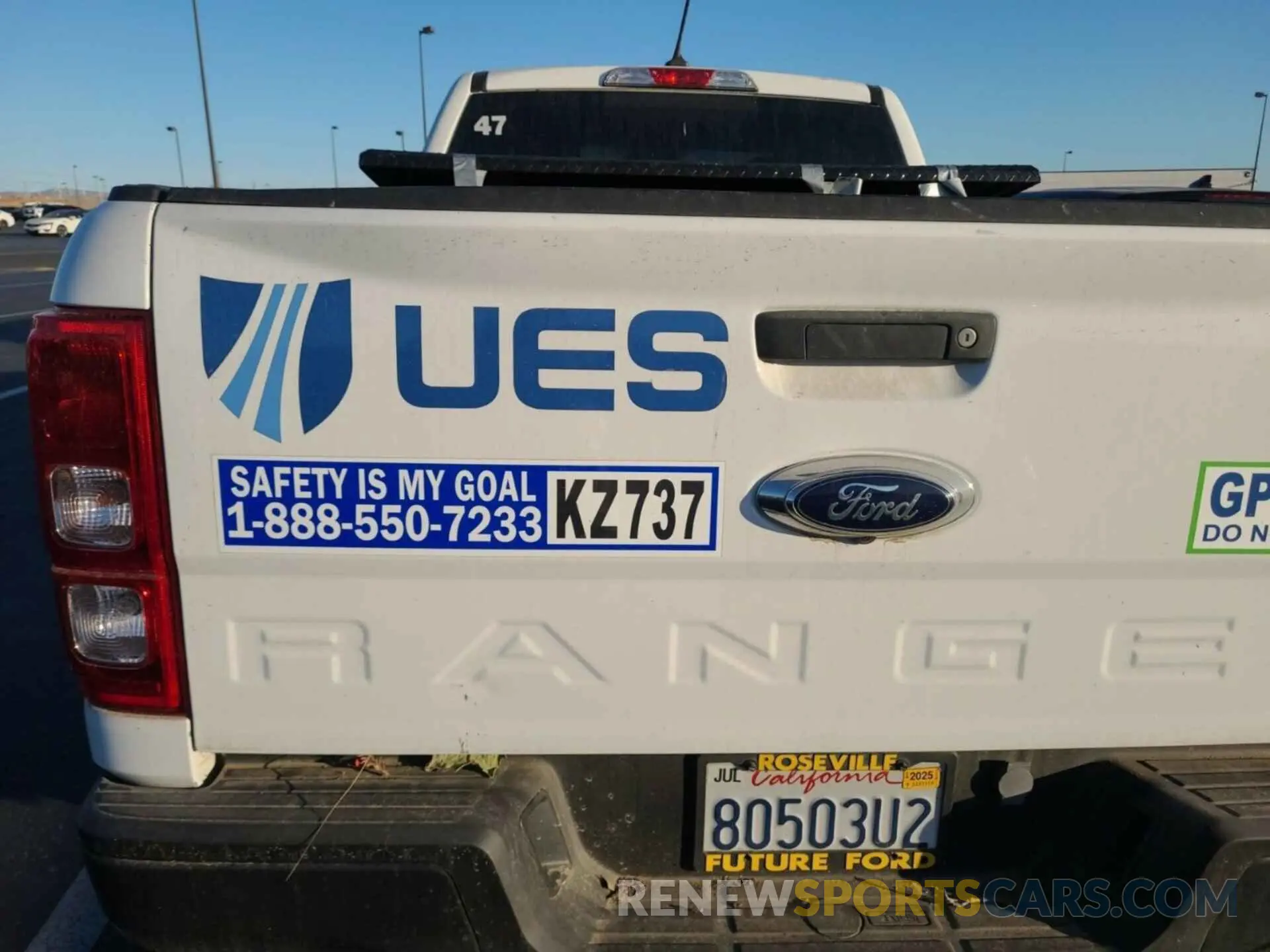 32 Photograph of a damaged car 1FTER1EH6KLA06449 FORD RANGER 2019