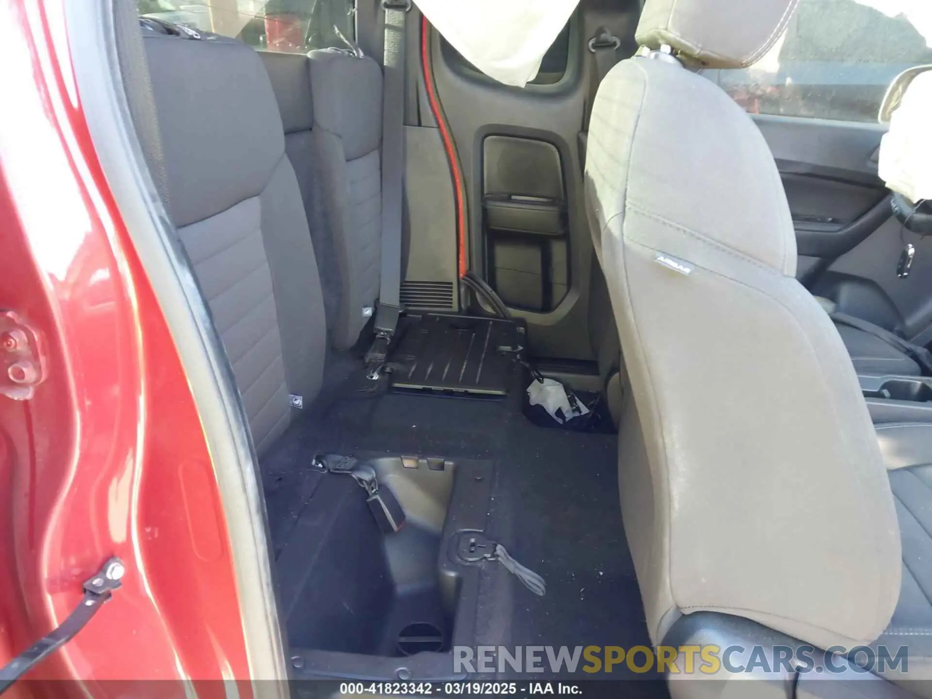 8 Photograph of a damaged car 1FTER1EH8KLA73778 FORD RANGER 2019