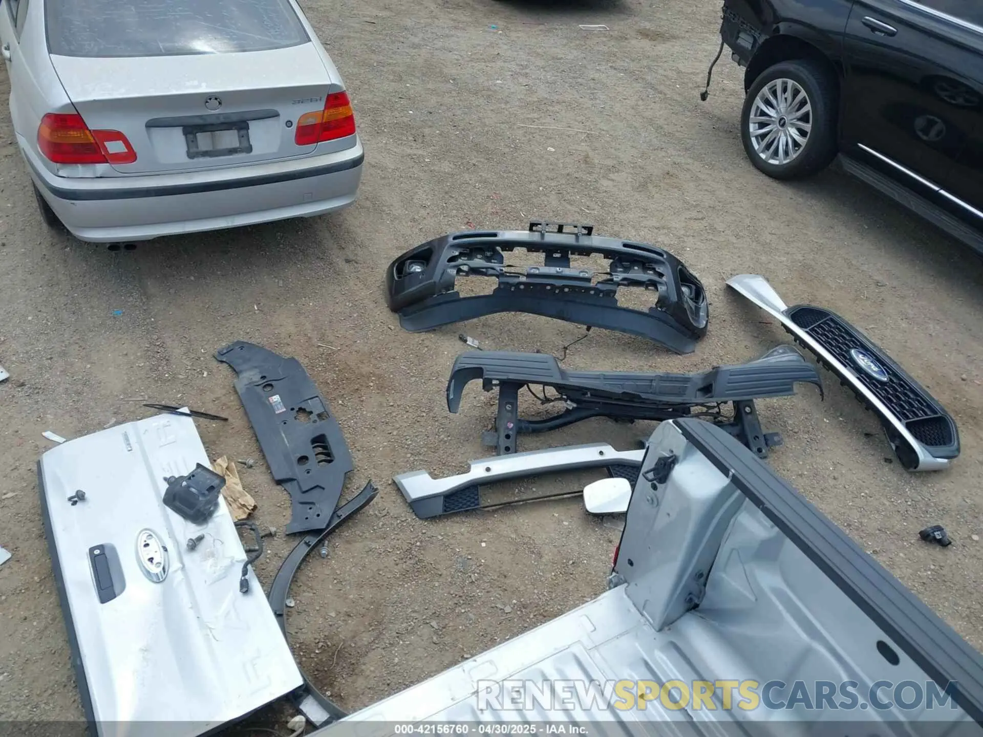 12 Photograph of a damaged car 1FTER4EH0KLA68382 FORD RANGER 2019