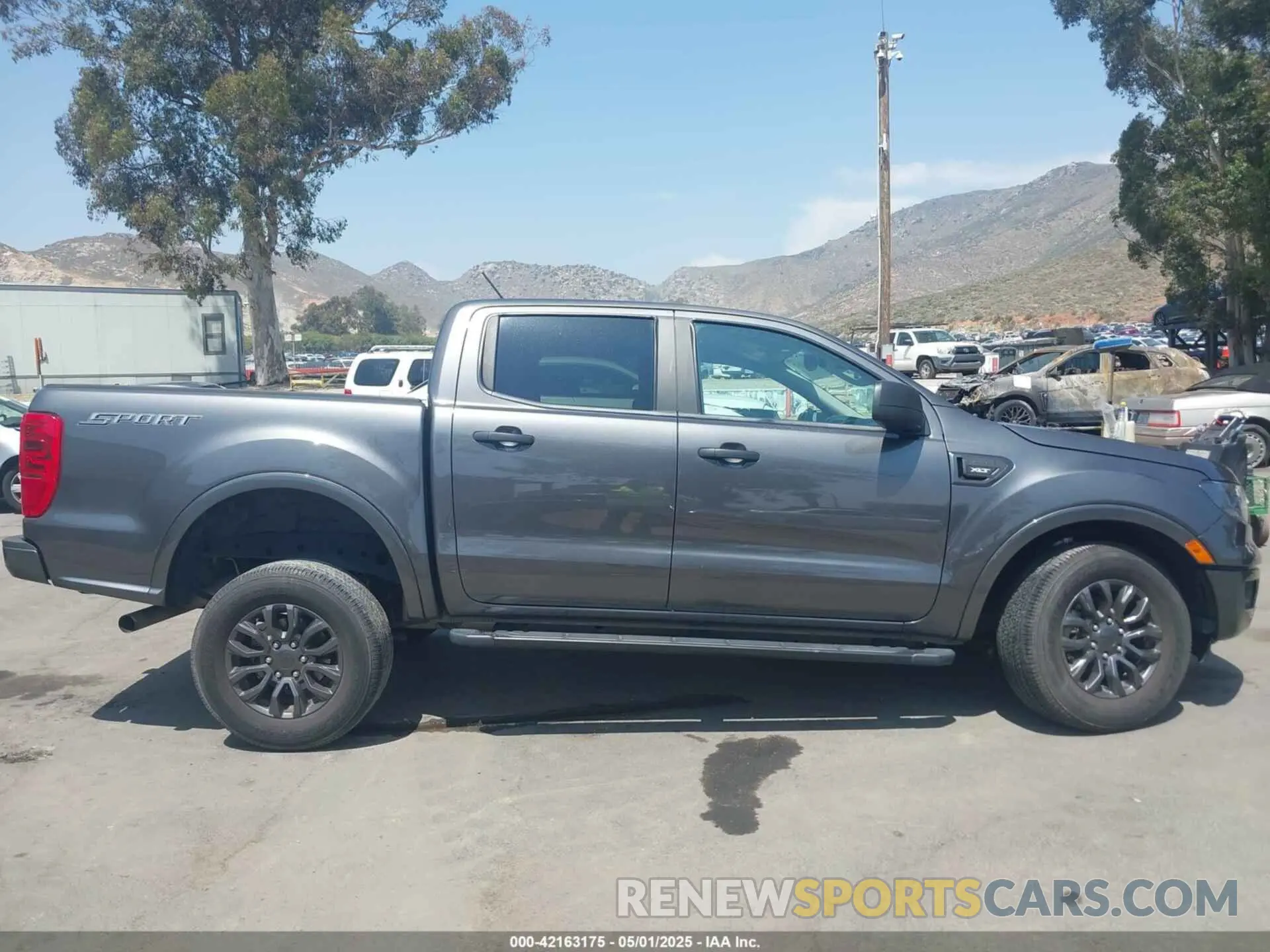 13 Photograph of a damaged car 1FTER4EH8KLB22432 FORD RANGER 2019