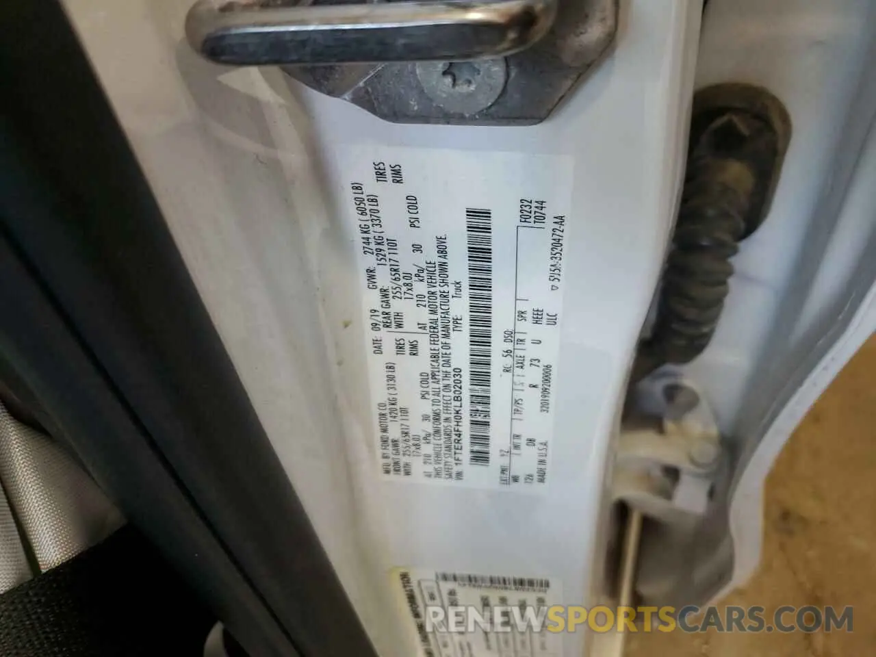 14 Photograph of a damaged car 1FTER4FH0KLB02030 FORD RANGER 2019
