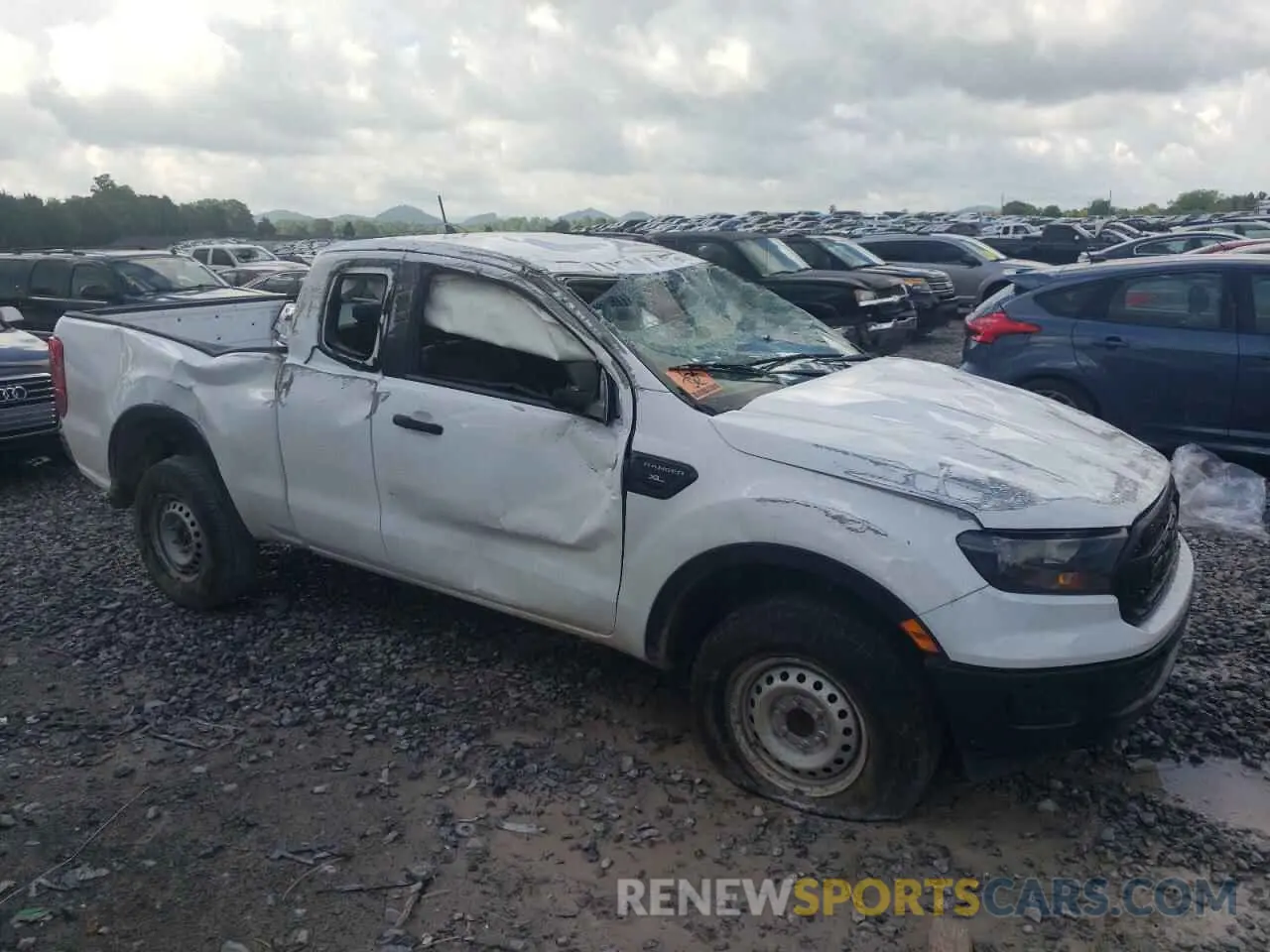 4 Photograph of a damaged car 1FTER1EH5LLA72959 FORD RANGER 2020