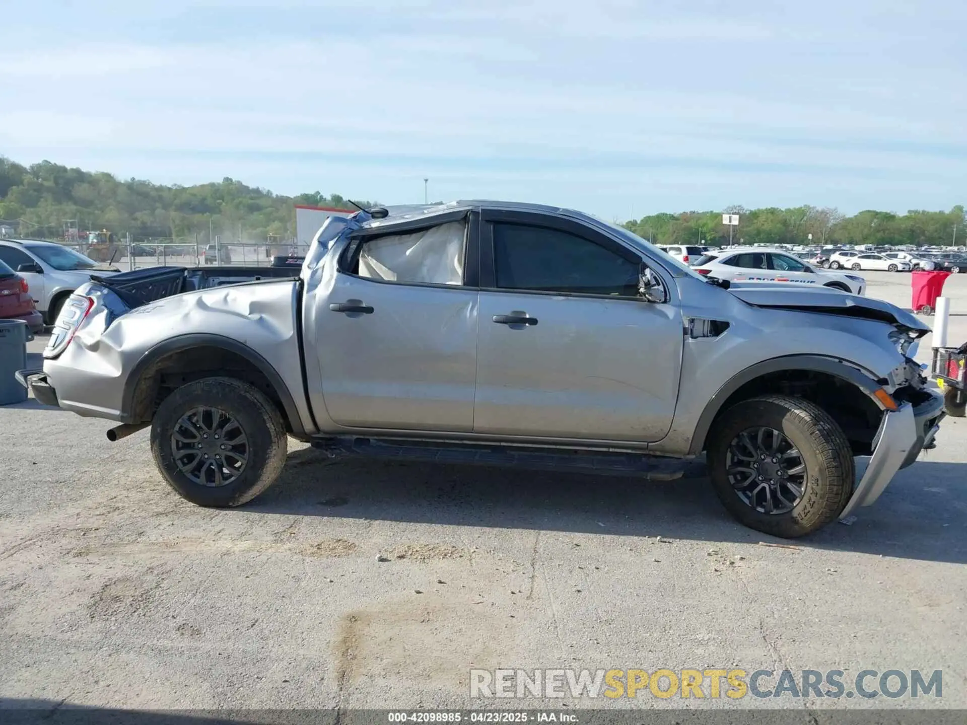 13 Photograph of a damaged car 1FTER4FH7LLA87401 FORD RANGER 2020
