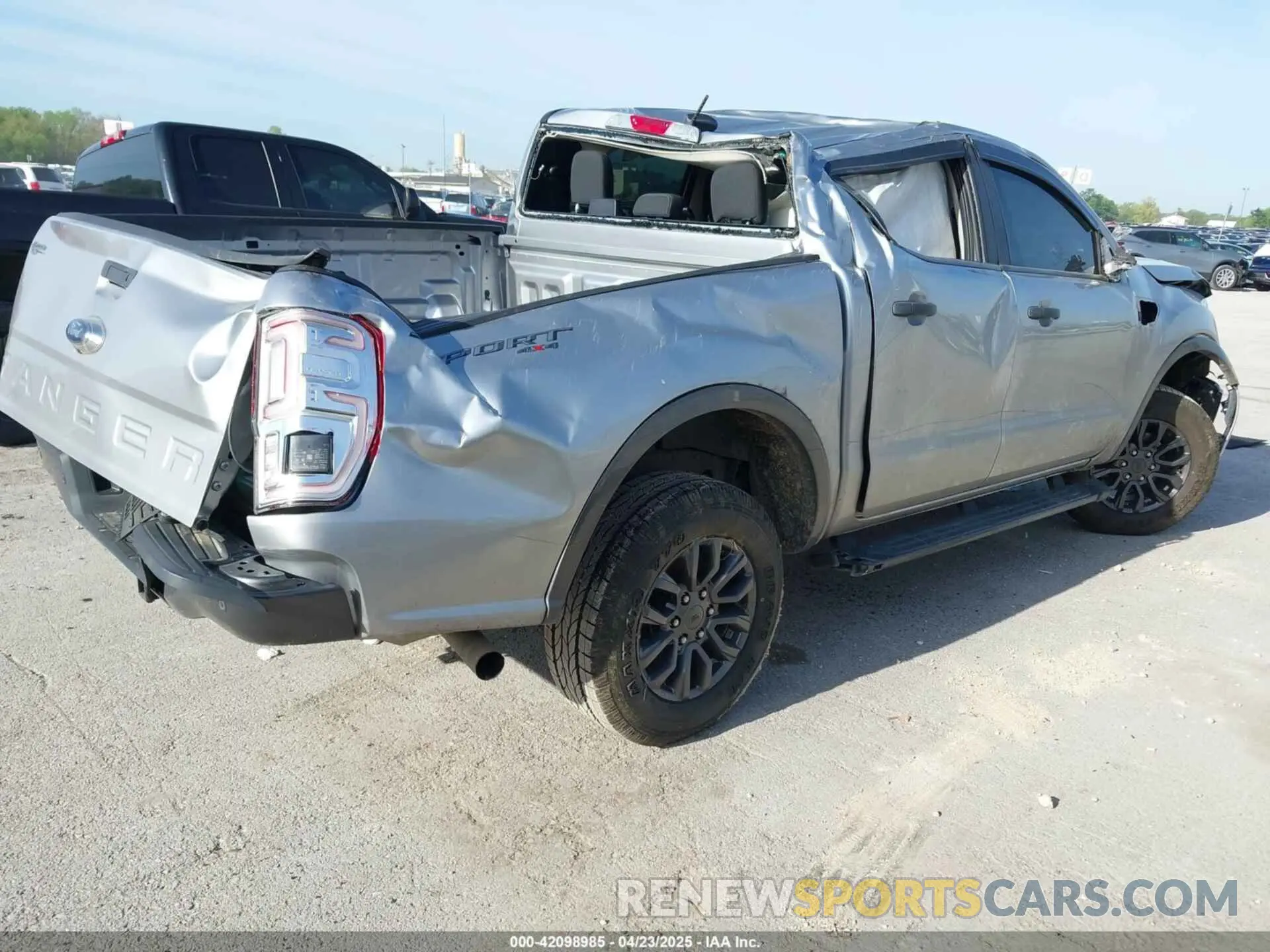 4 Photograph of a damaged car 1FTER4FH7LLA87401 FORD RANGER 2020