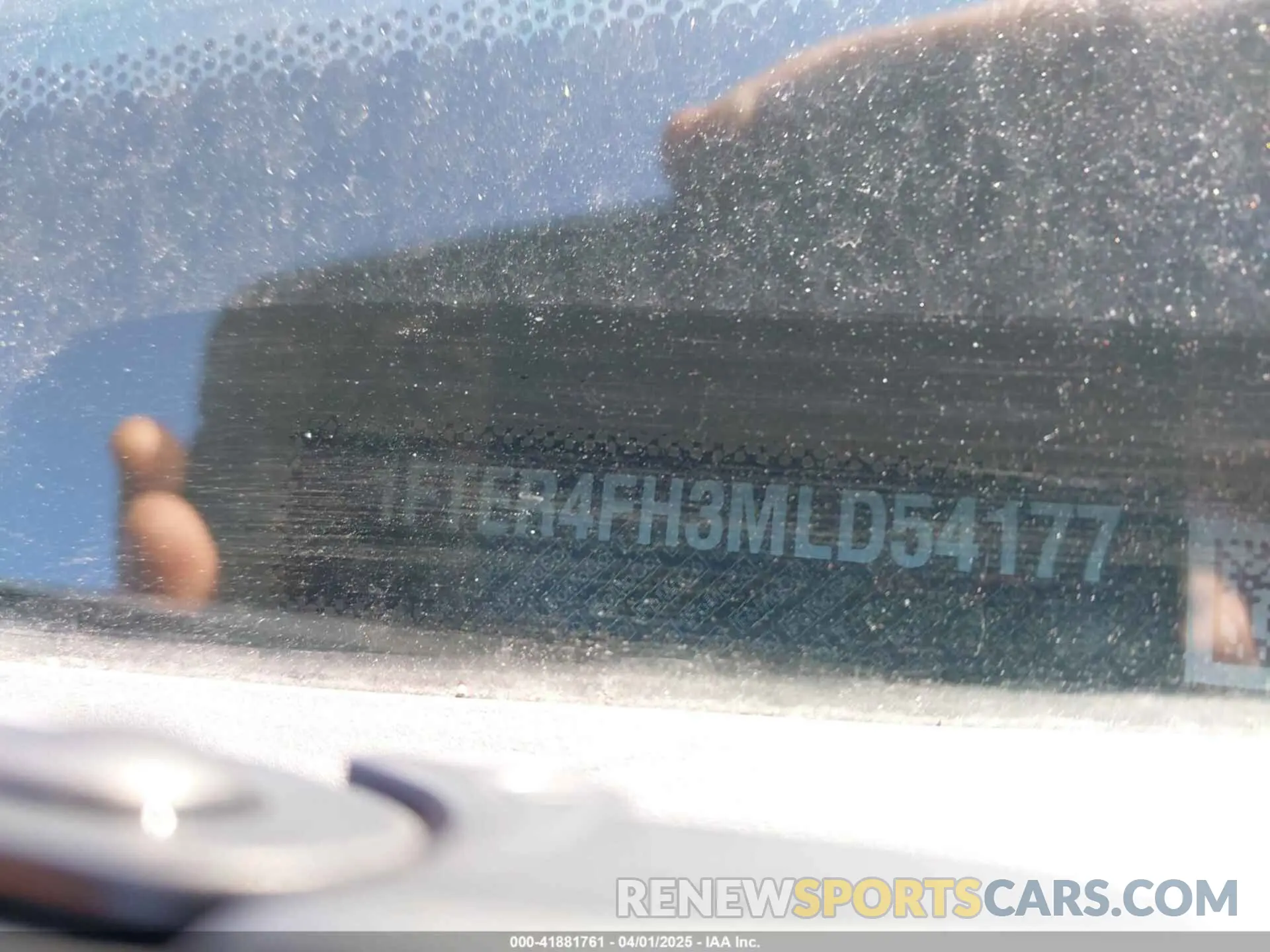 17 Photograph of a damaged car 1FTER4FH3MLD54177 FORD RANGER 2021