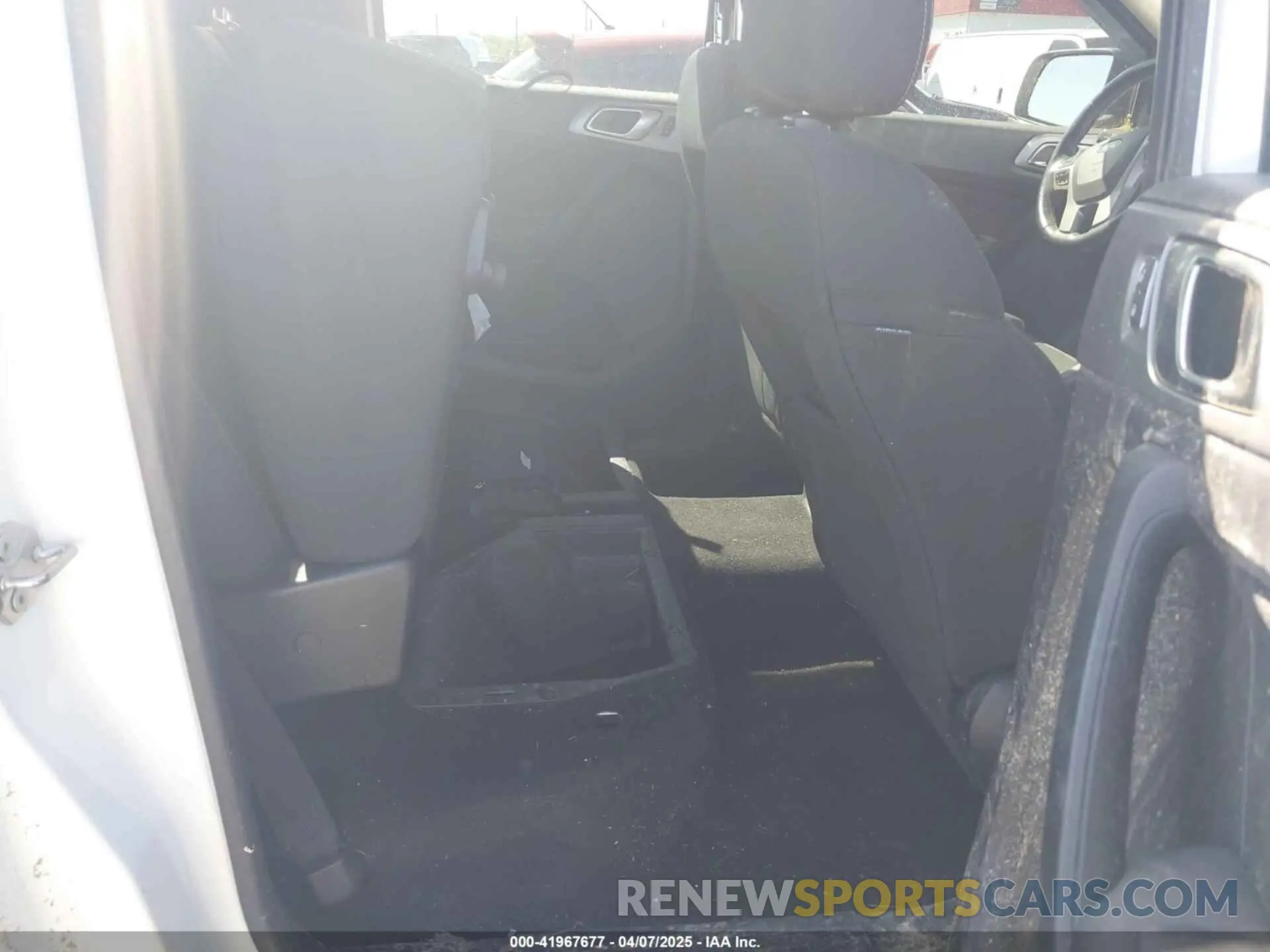 8 Photograph of a damaged car 1FTER4FHXMLD00942 FORD RANGER 2021