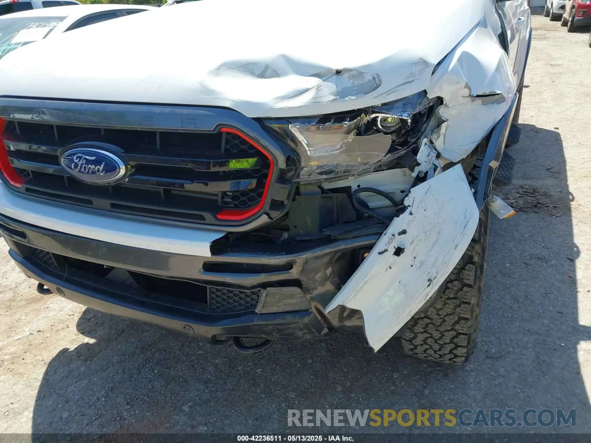 17 Photograph of a damaged car 1FTER4FH6PLE27336 FORD RANGER 2023