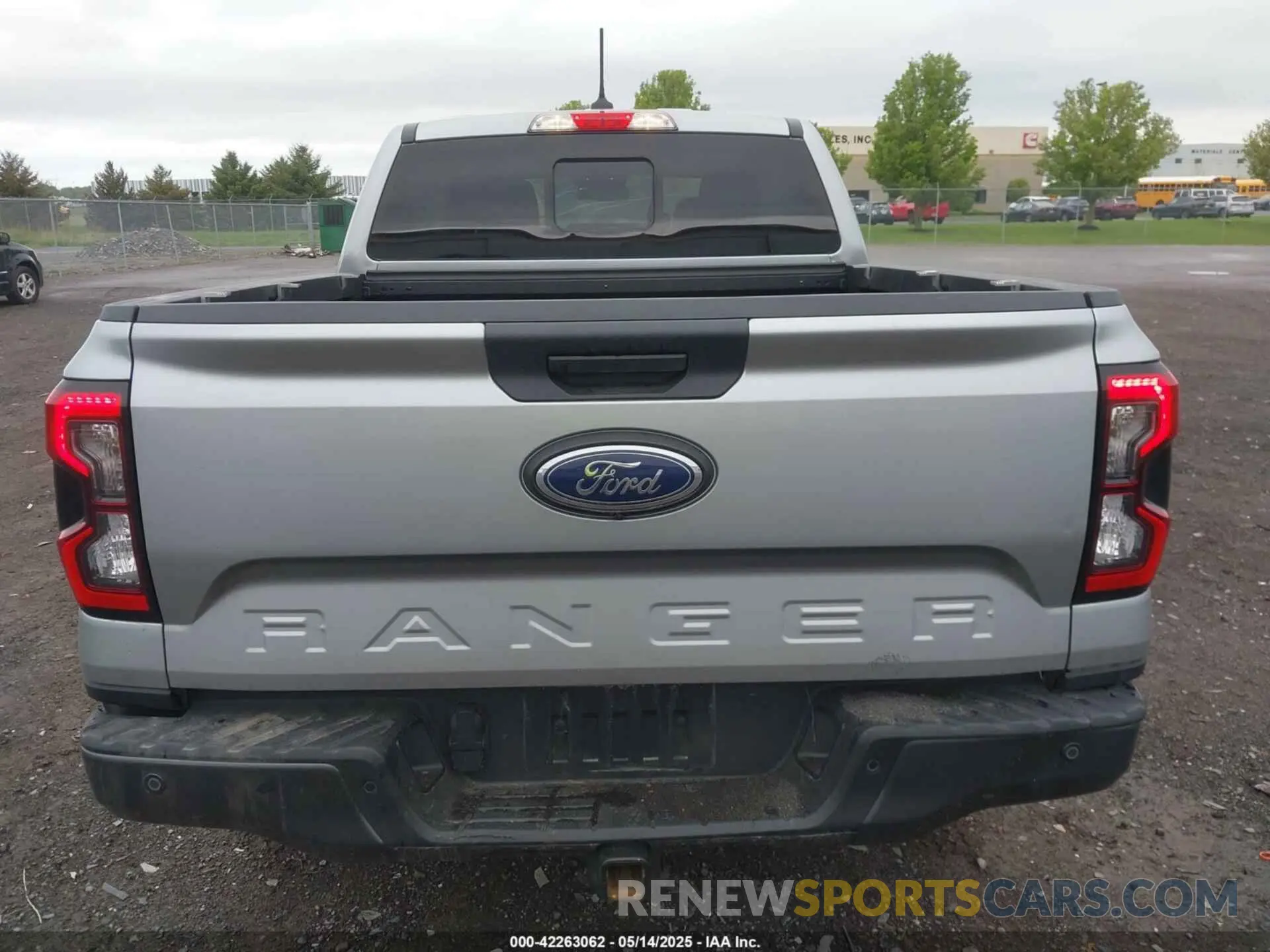16 Photograph of a damaged car 1FTER4HH7RLE24669 FORD RANGER 2024