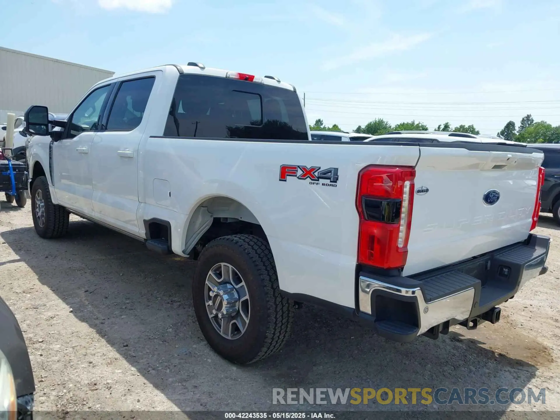 3 Photograph of a damaged car 1FT8W2BM5RED15700 FORD SUPER DUTY F-250 SRW 2024