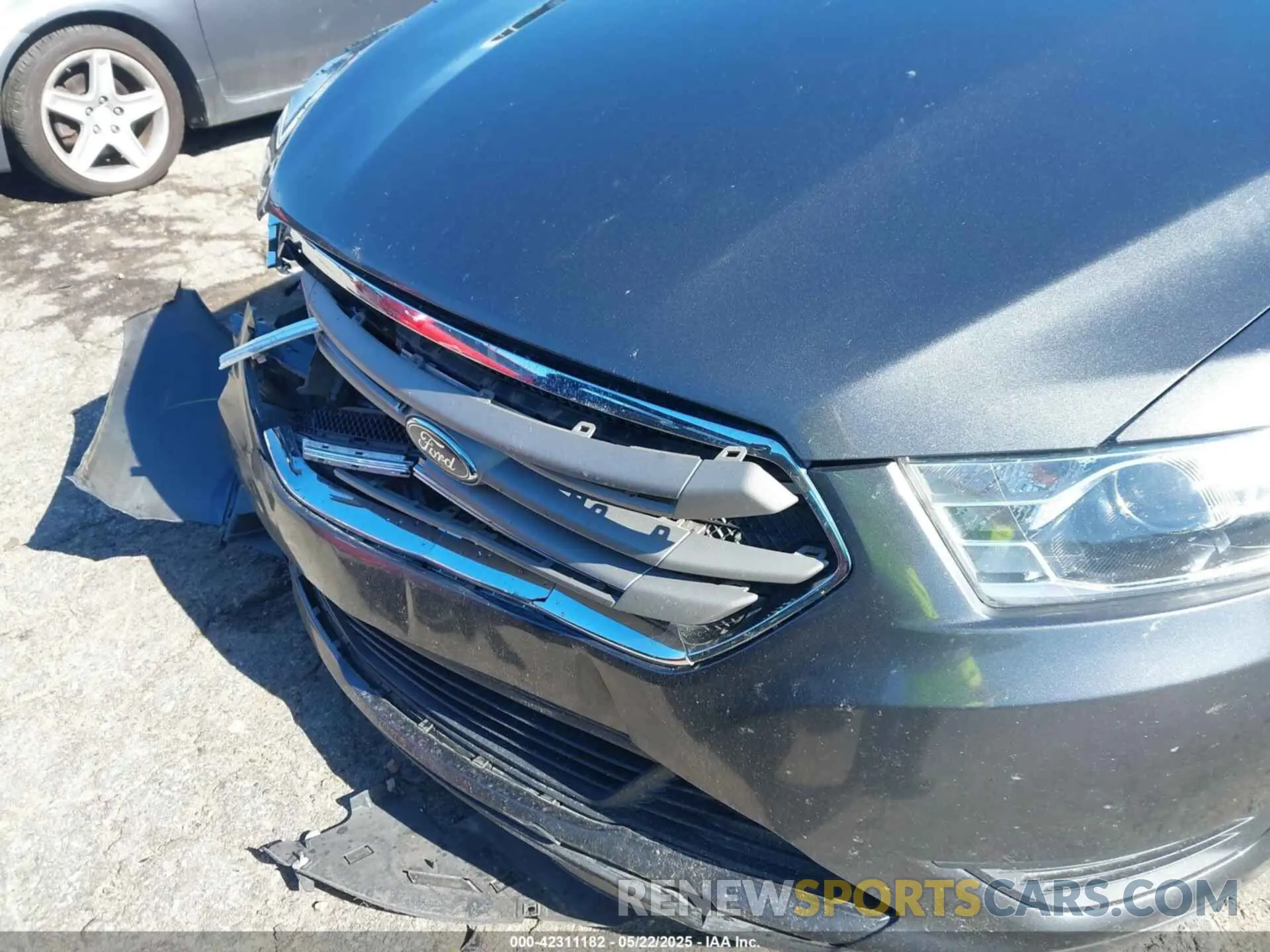 19 Фотография поврежденного автомобиля 1FAHP2D82KG117511 FORD TAURUS 2019