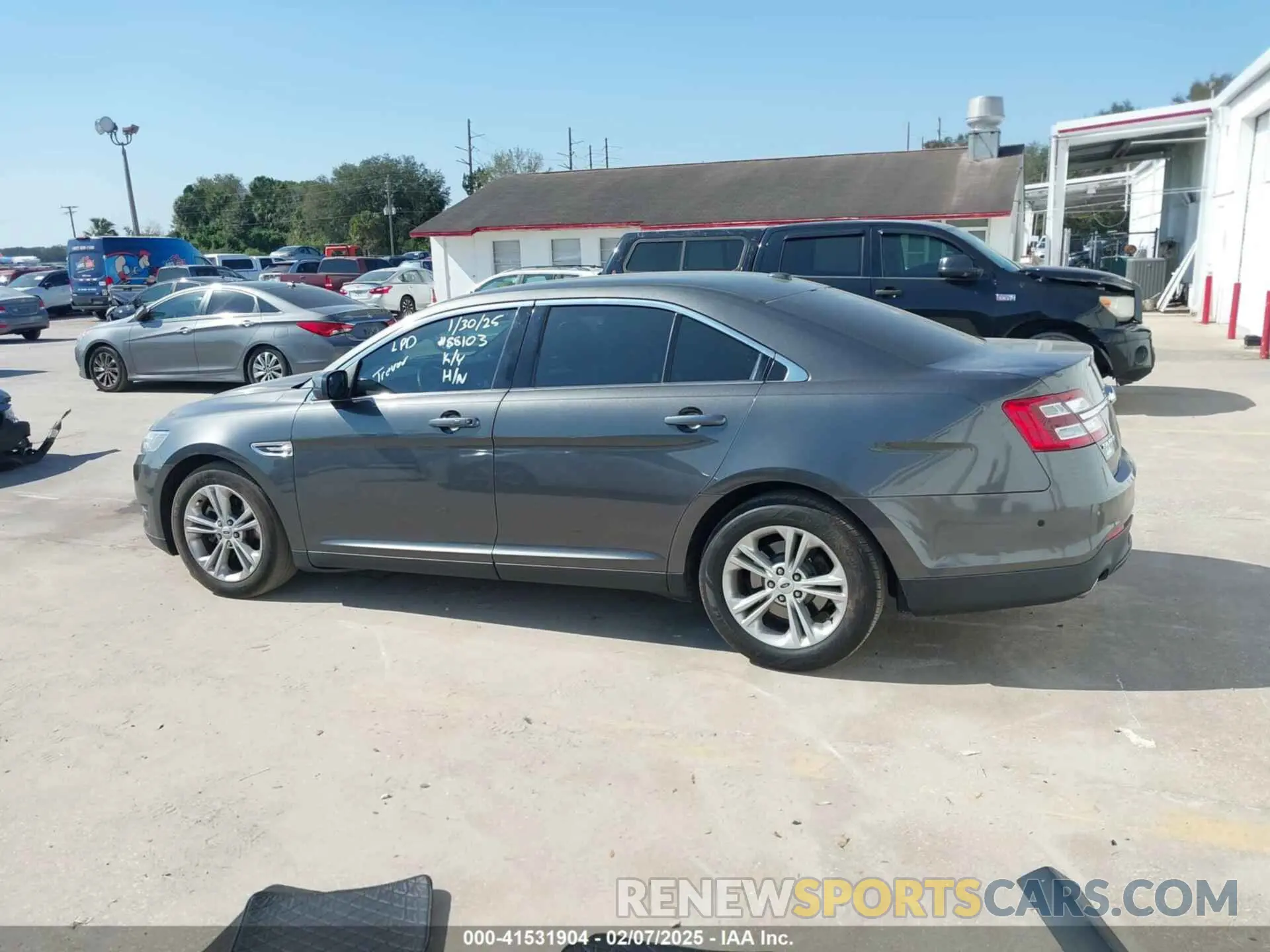 14 Photograph of a damaged car 1FAHP2E87KG110486 FORD TAURUS 2019